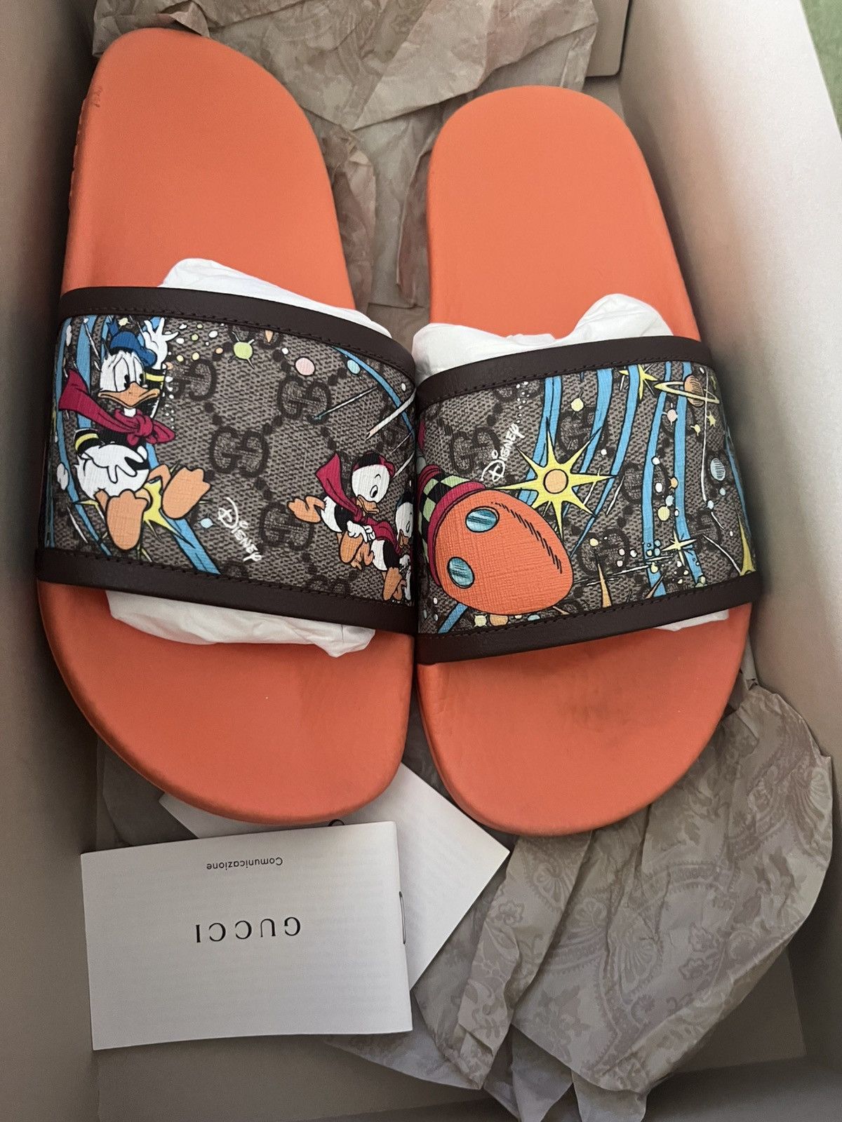 Gucci Gucci x Disney Donald Duck Leather Slides Orange Size 6 Size US 6 / IT 36 - 13 Thumbnail