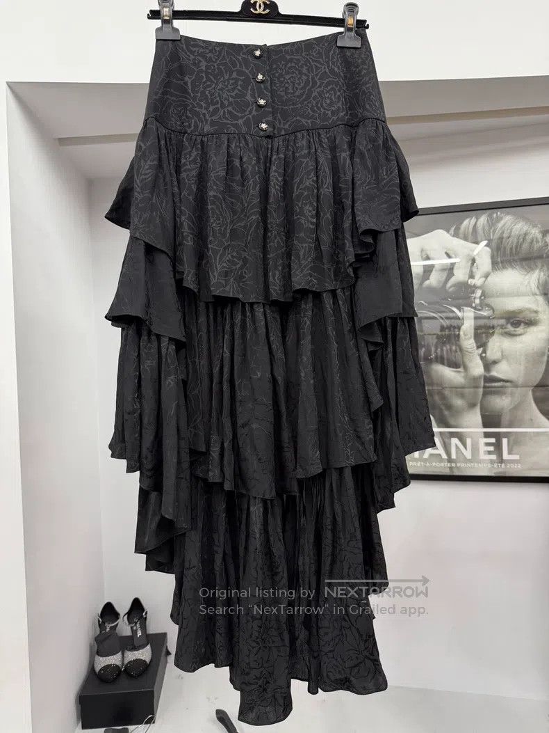 Chanel Chanel Heavy industry cake lotus leaf double C dark patter Size 25" / US 0 / IT 36 - 1 Thumbnail