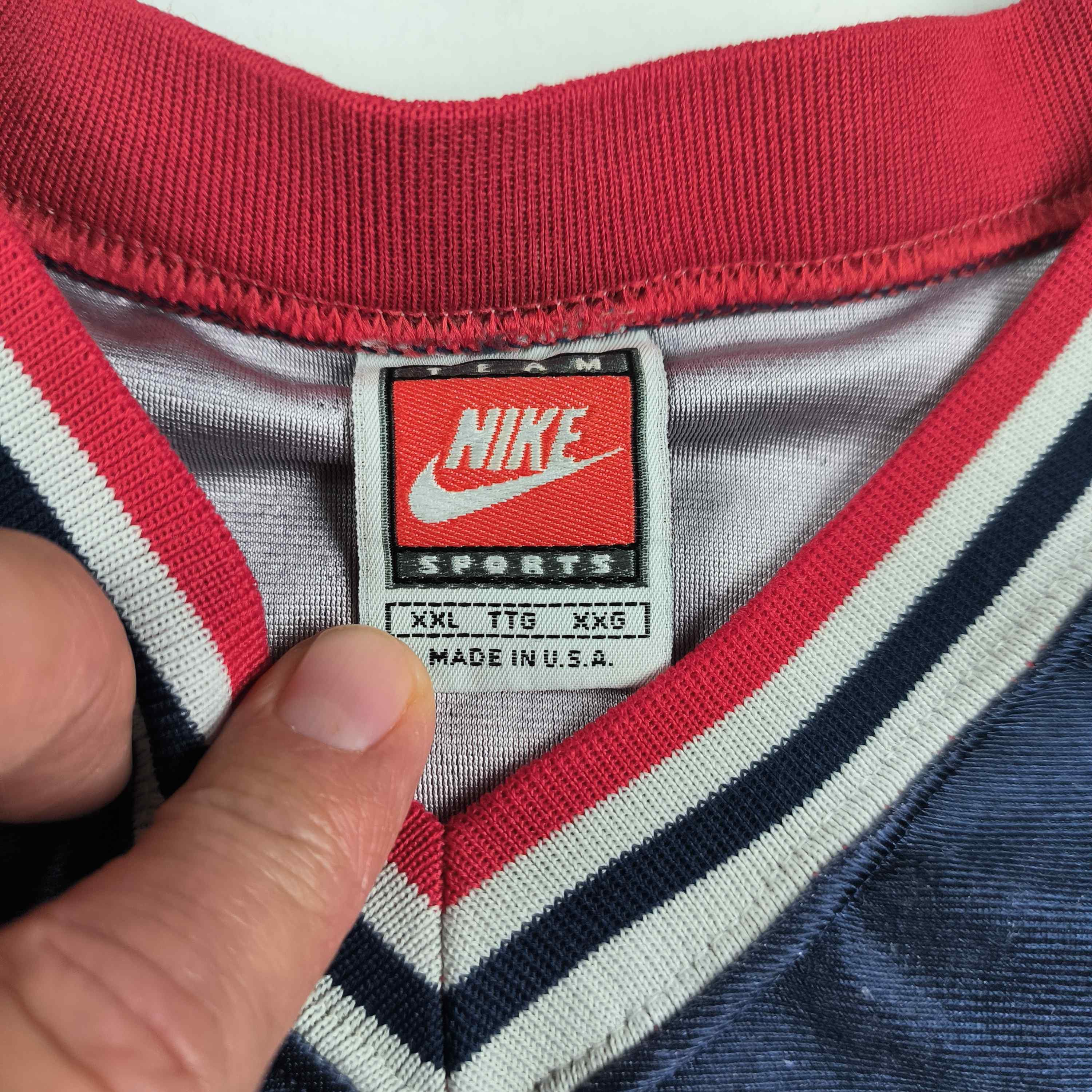 Nike Connecticut Huskies Nike #21 basketball jersey size XXL Size US XXL / EU 58 / 5 - 4 Thumbnail
