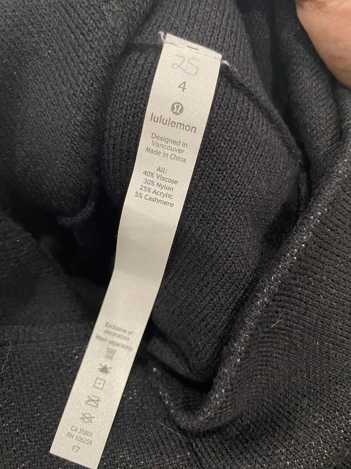Lululemon Lululemon Black Sweater Hoodie Size S / US 4 / IT 40 - 3 Thumbnail