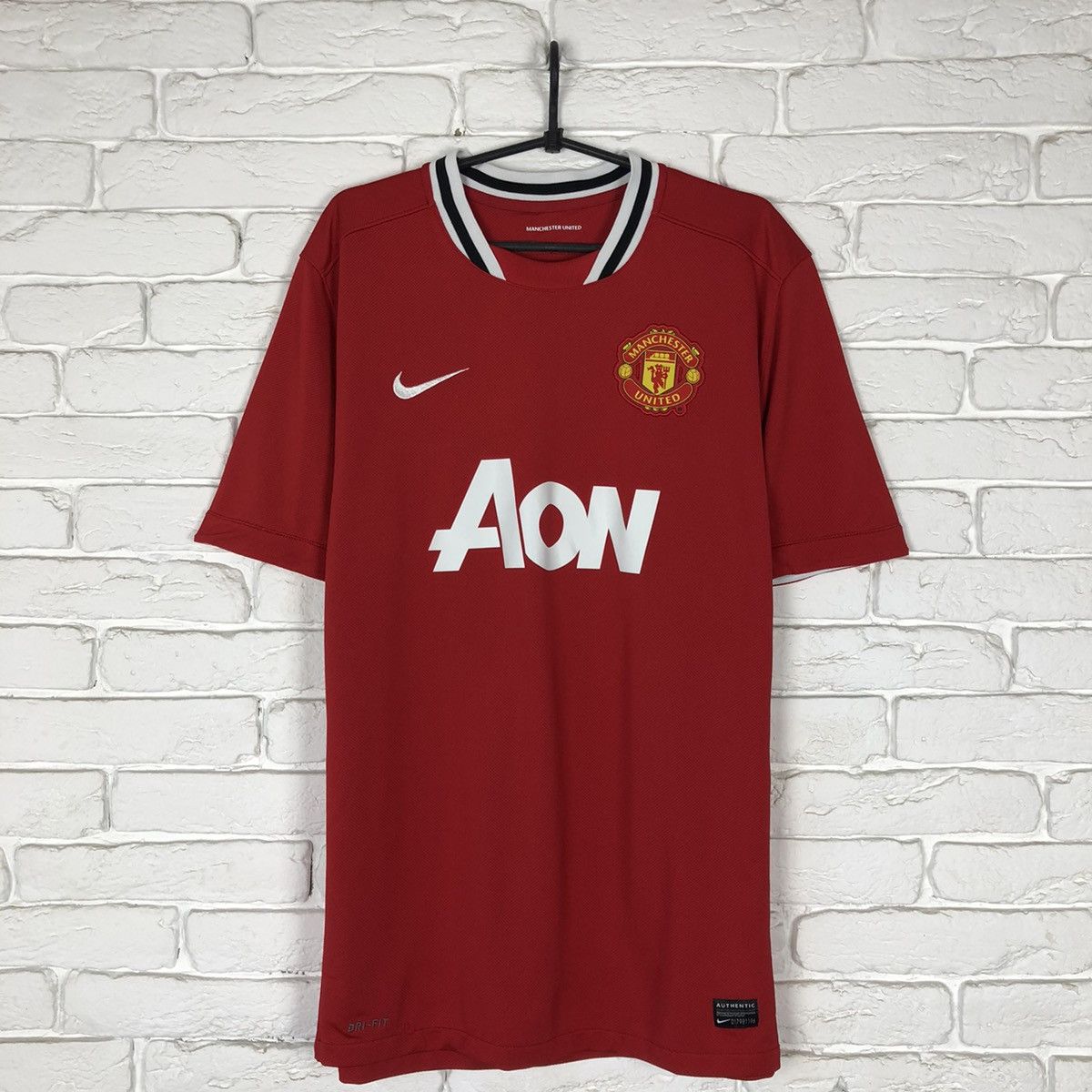 Nike Manchester United 2011 2012 home nike soccer jersey Size US XL / EU 56 / 4 - 1 Thumbnail