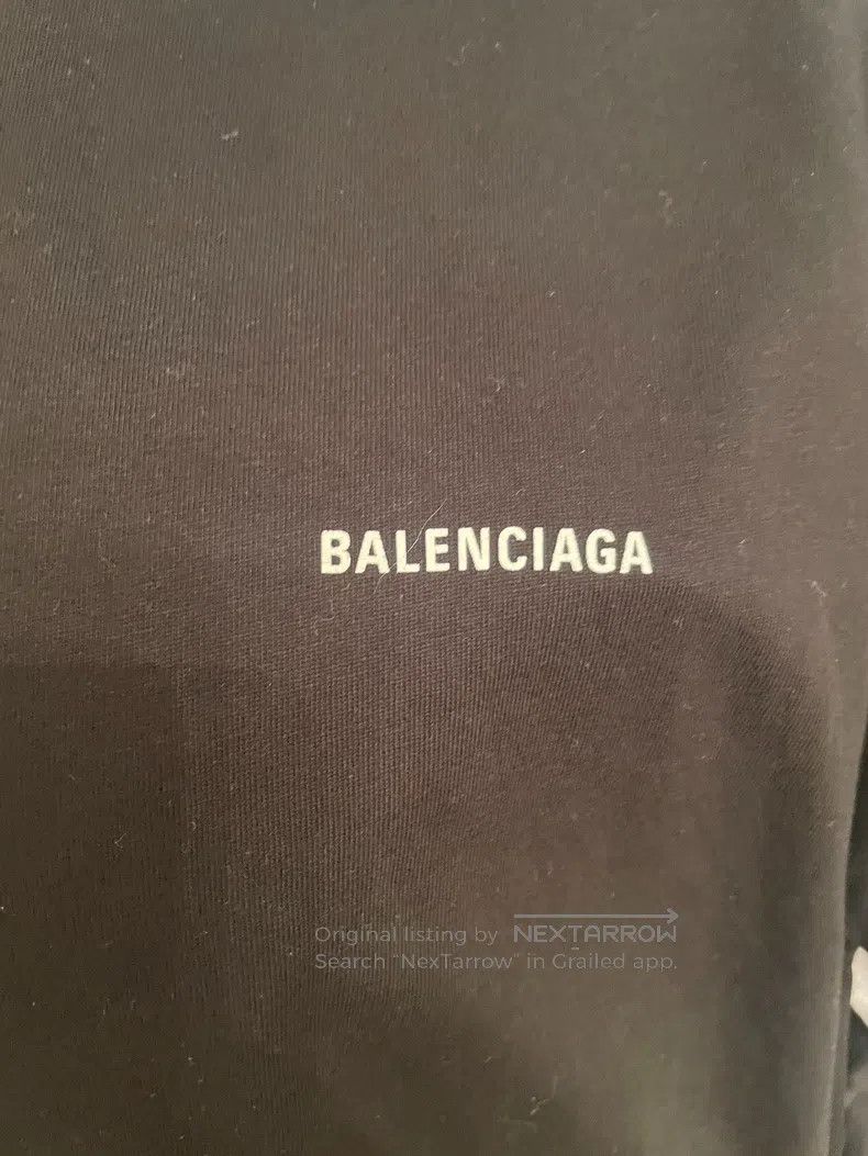 Balenciaga Balenciaga Short sleeve with small letter logo on chest Size US M / EU 48-50 / 2 - 3 Thumbnail
