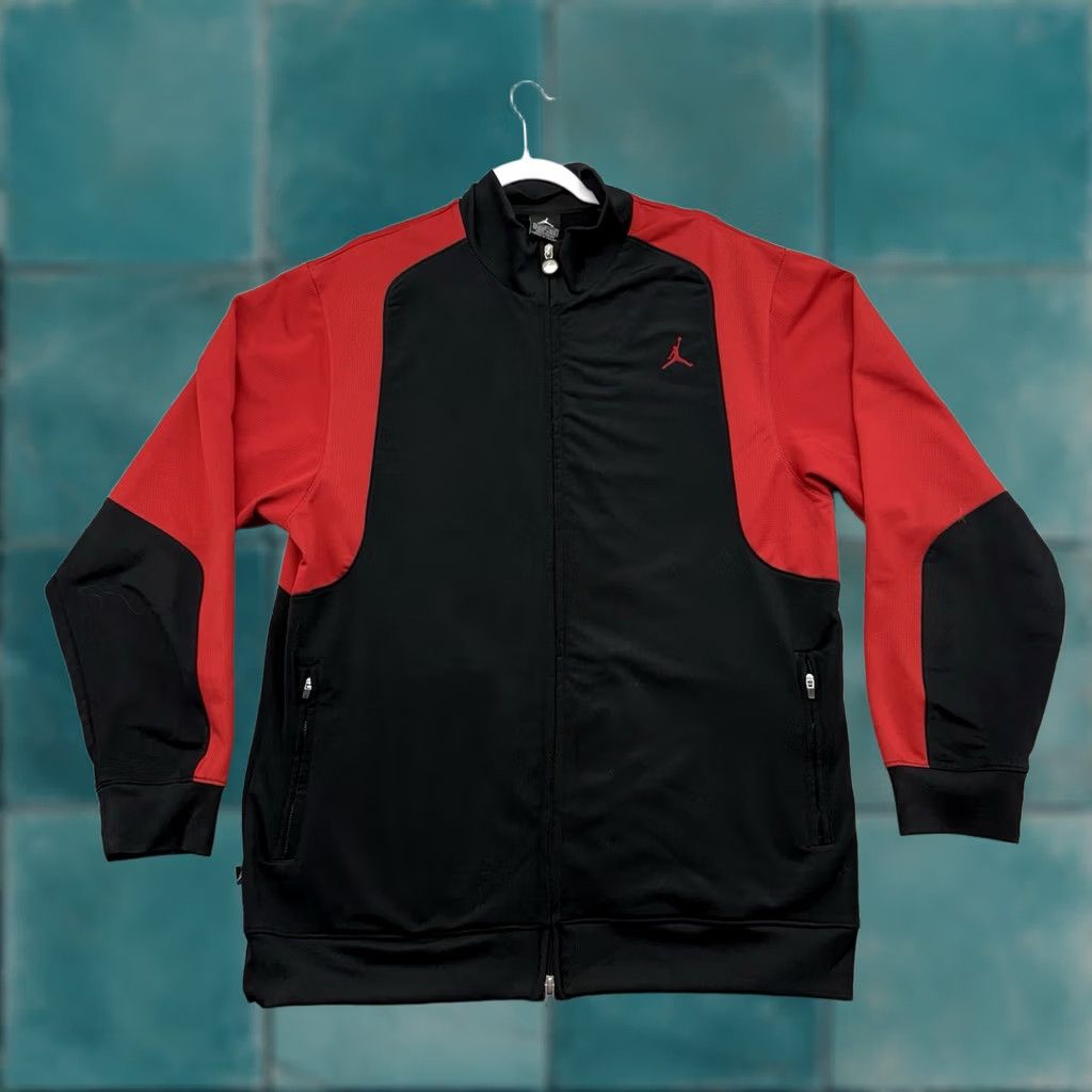 Jordan Brand Jordan Track Jacket Mens L Black Red Gray Zip Full Pockets 90s Retro Sports Nike Brand Regular Jacket Size US L / EU 52-54 / 3 - 1 Thumbnail