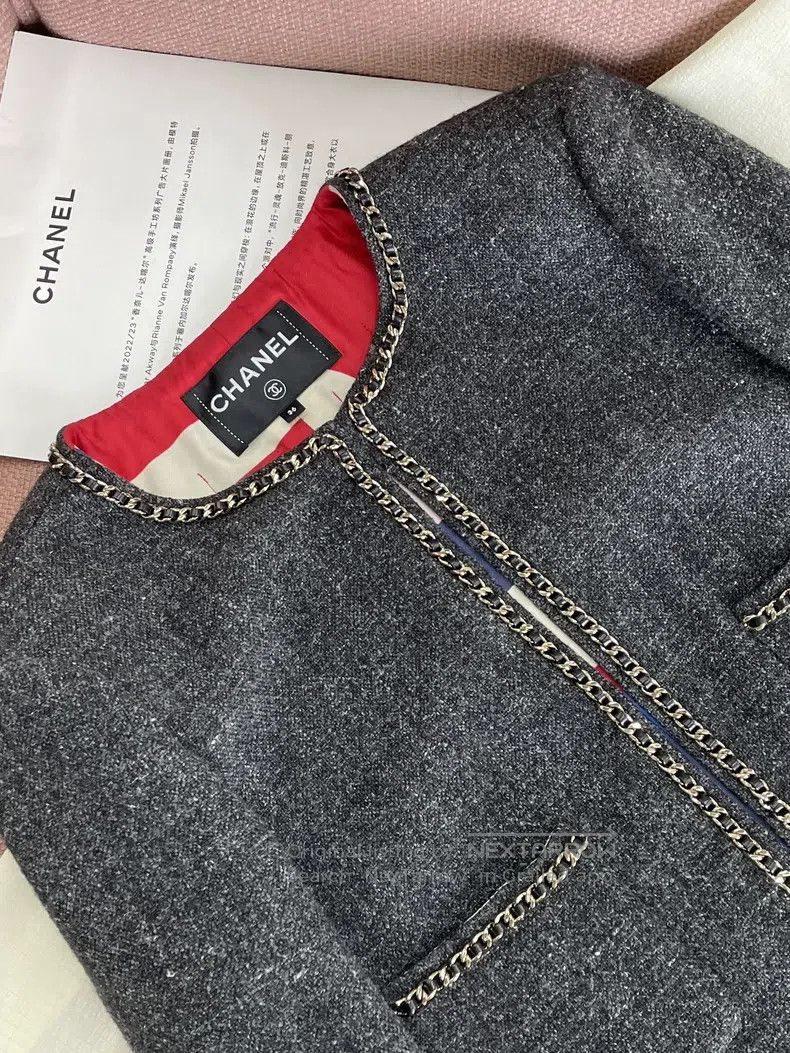 Chanel Chanel Grey four-pocket chain jacket Size XS / US 0-2 / IT 36-38 - 2 Thumbnail