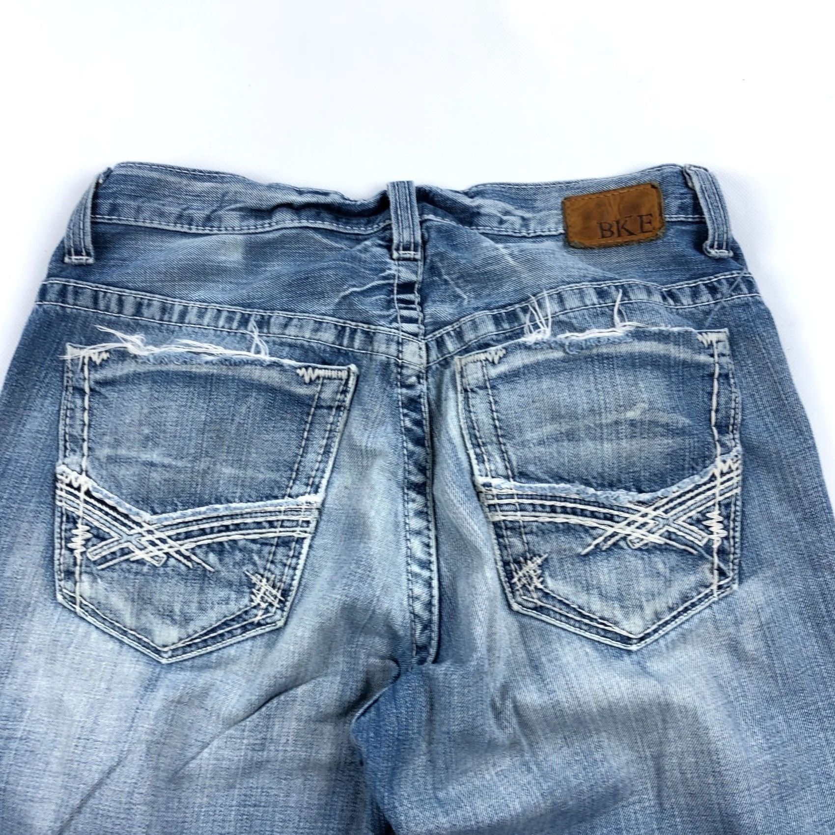 Vintage BKE Derek Jeans Mens 31 Blue Distressed 31x27 Cutoff Buckle Buckle Bke Jeans Denim Cowboy Style Distressed | Mens | Regular Fit | 27 Inseam Size US 31 - 5 Thumbnail