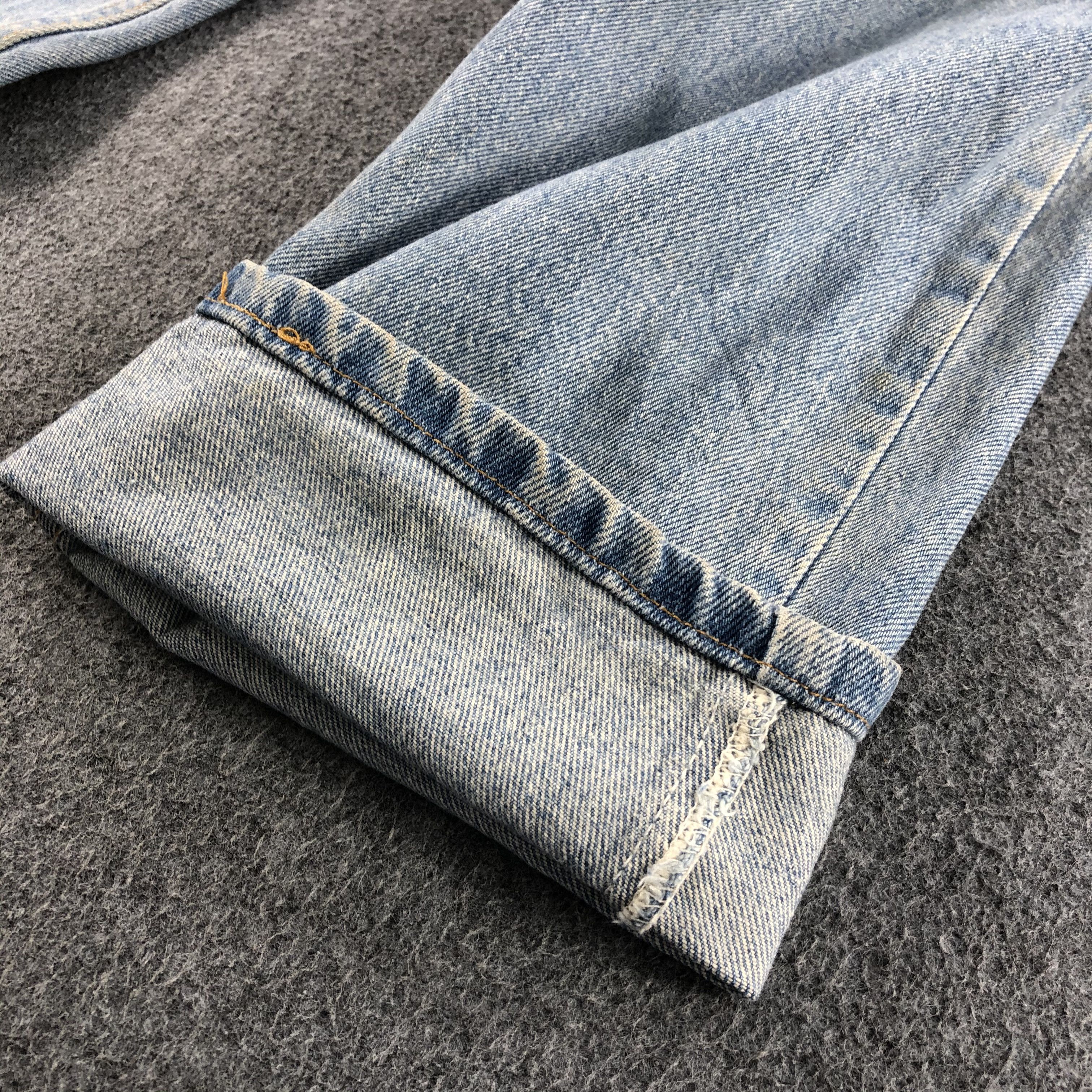 Levi's Vintage 90s Light Wash Levis 560 Jeans-J1196 Size US 39 - 6 Thumbnail