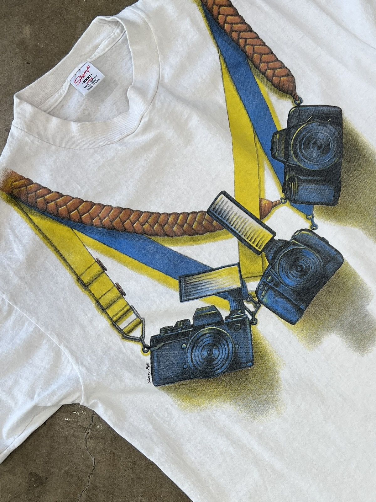 Vintage Vintage 90s Camera Photography Sherrys Tee Large Size US XL / EU 56 / 4 - 1 Thumbnail