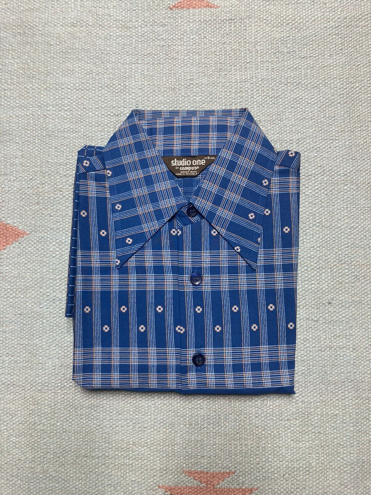 Vintage Vtg 1970s button shirt campus DEADSTOCK dagger collar small Size US S / EU 44-46 / 1 - 1 Thumbnail