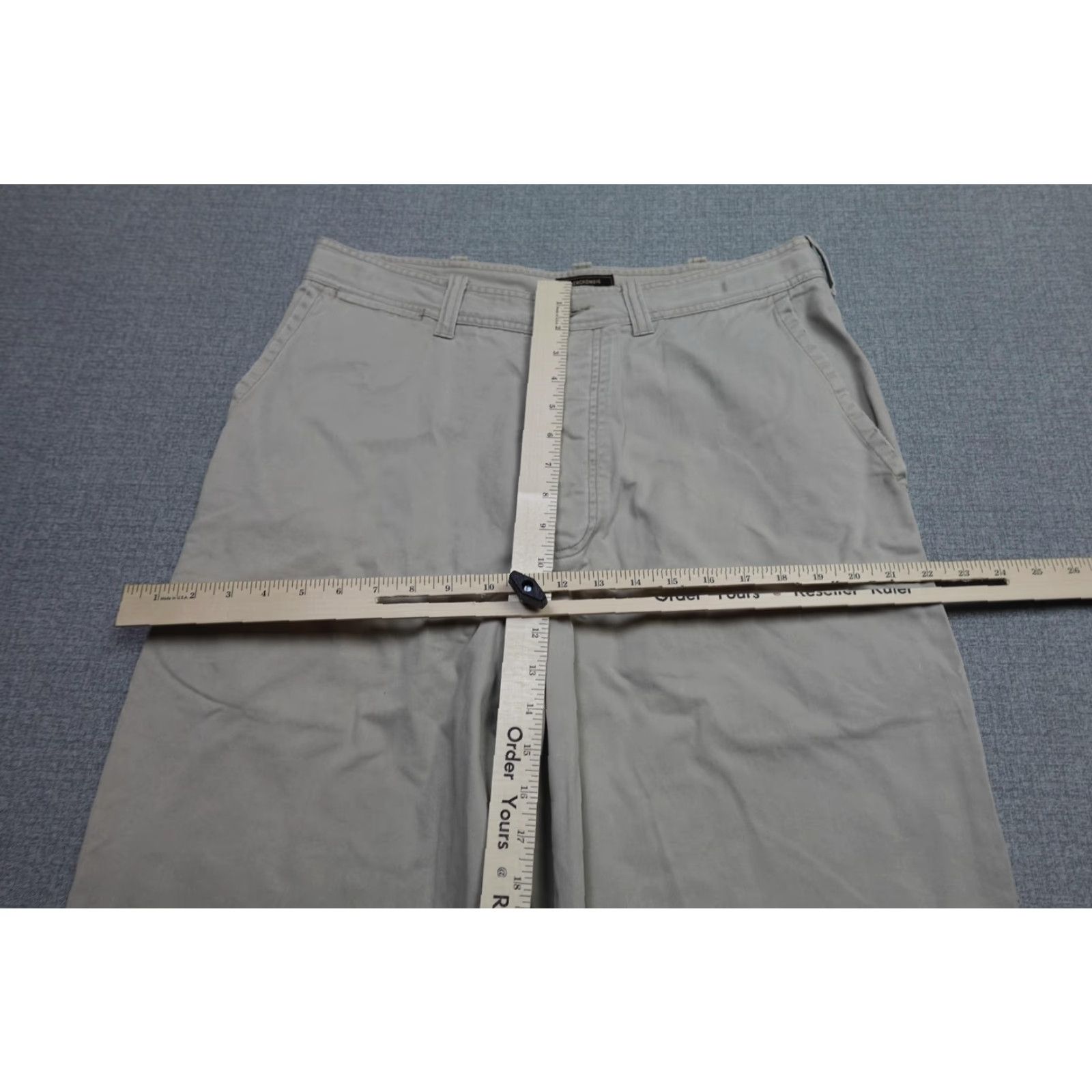 Abercrombie & Fitch VINTAGE Abercrombie & Fitch Shorts Mens 33 Khaki Cut Off Distressed Raw Hem Chino Casual 33 Beige Cotton Pockets Regular Front Button Zip Mens Size US 33 - 6 Thumbnail