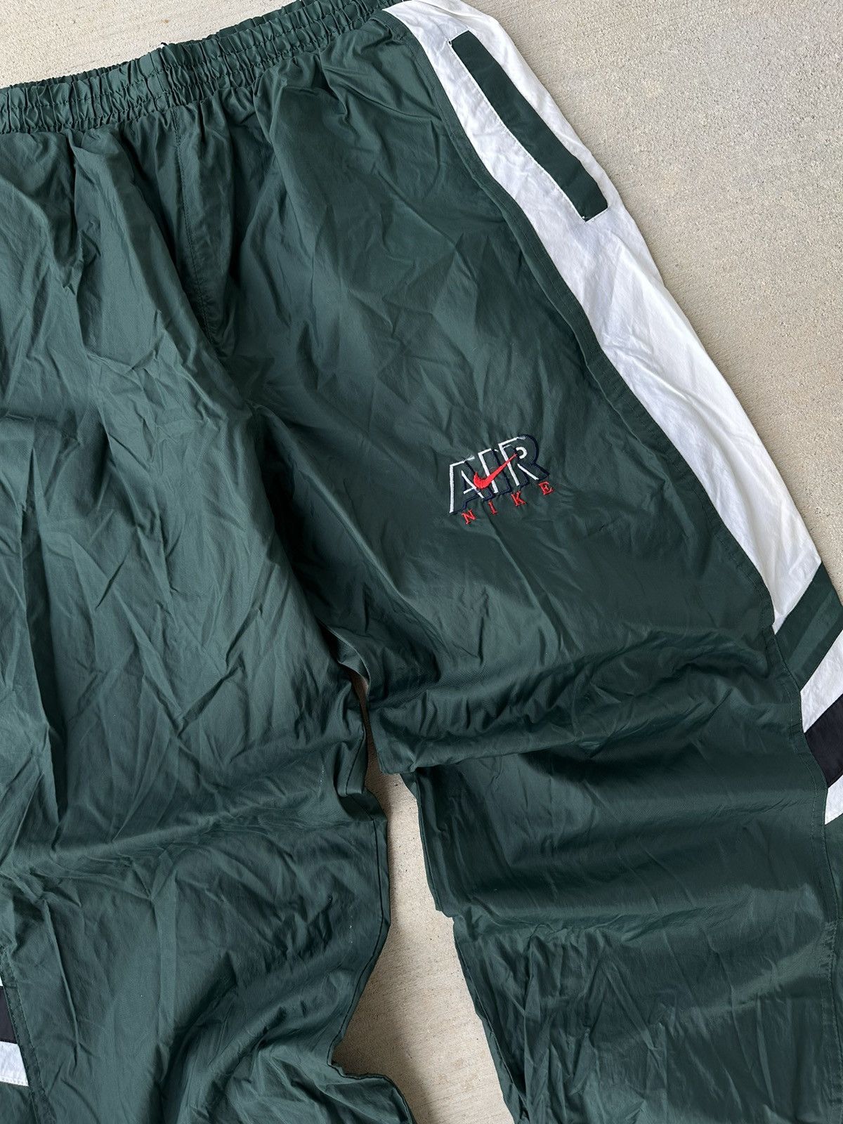Other Vintage Nike Sweatpants Size US 38 / EU 54 - 2 Thumbnail