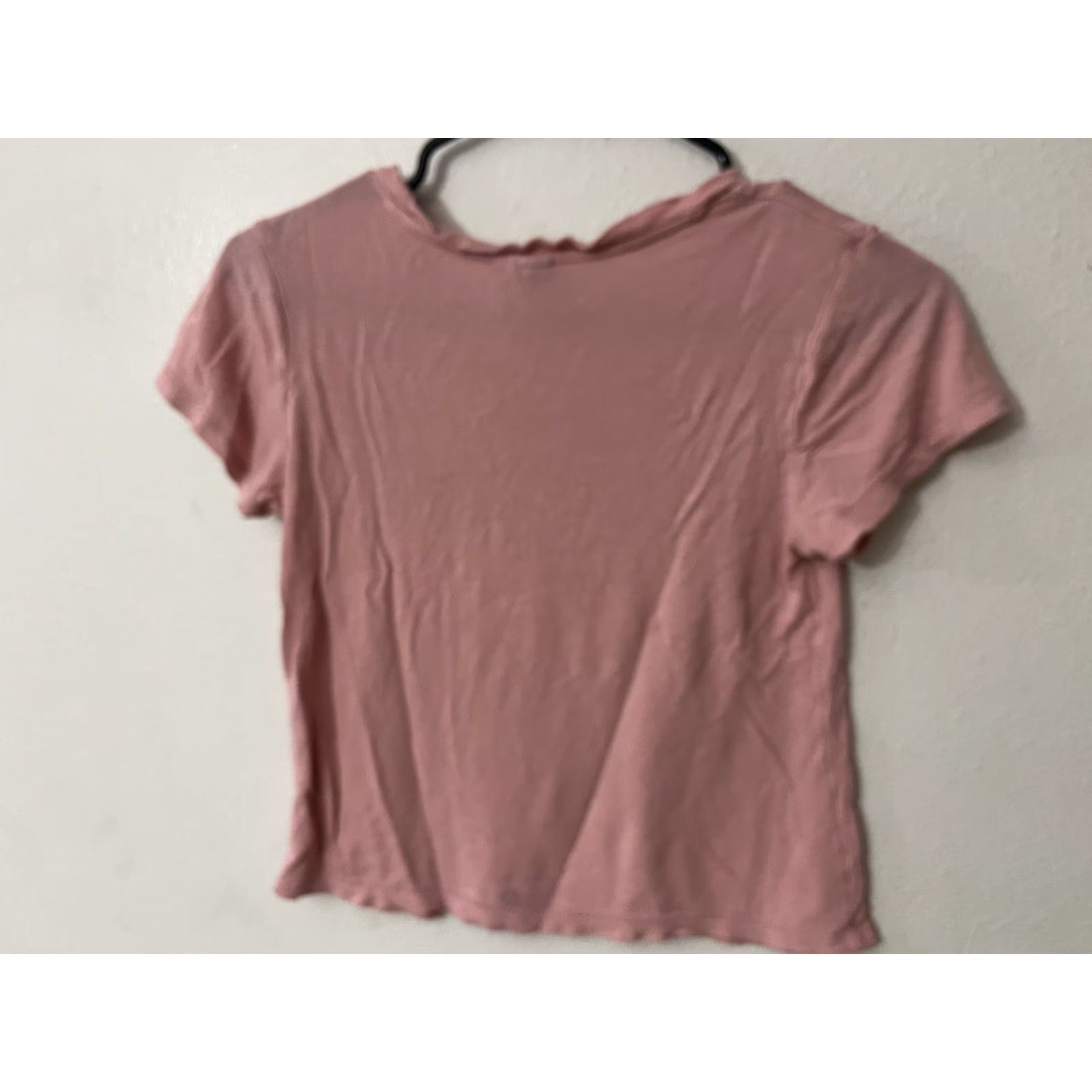 H&M VINTAGE H&M Divided Sweatshirt Shirt XS Pink Crew Neck Short Sleeve Women XS Pink Crewneck Sweatshirt Size XS / US 0-2 / IT 36-38 - 3 Thumbnail