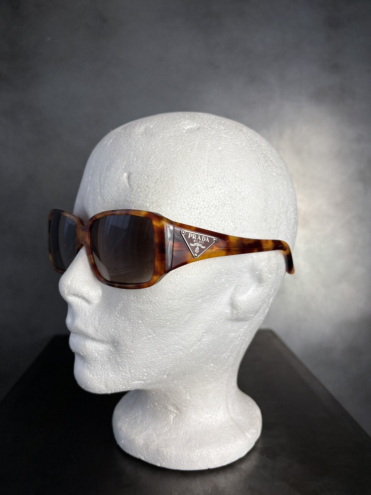 Vintage Prada Sunglasses Triangle Logo SPR 16L 2009 Wayfarer