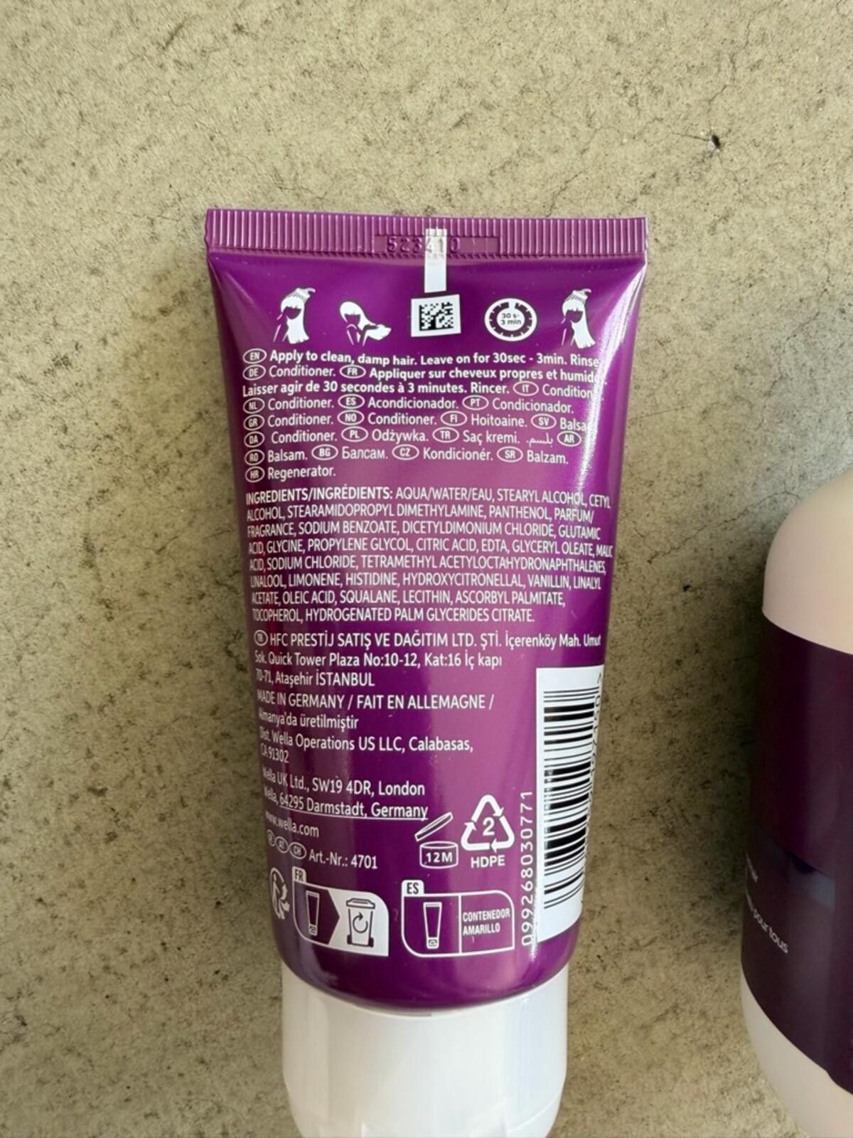 Wallace & Barnes Wella / Shampoo + Conditioner Set / Minis Size ONE SIZE - 6 Thumbnail