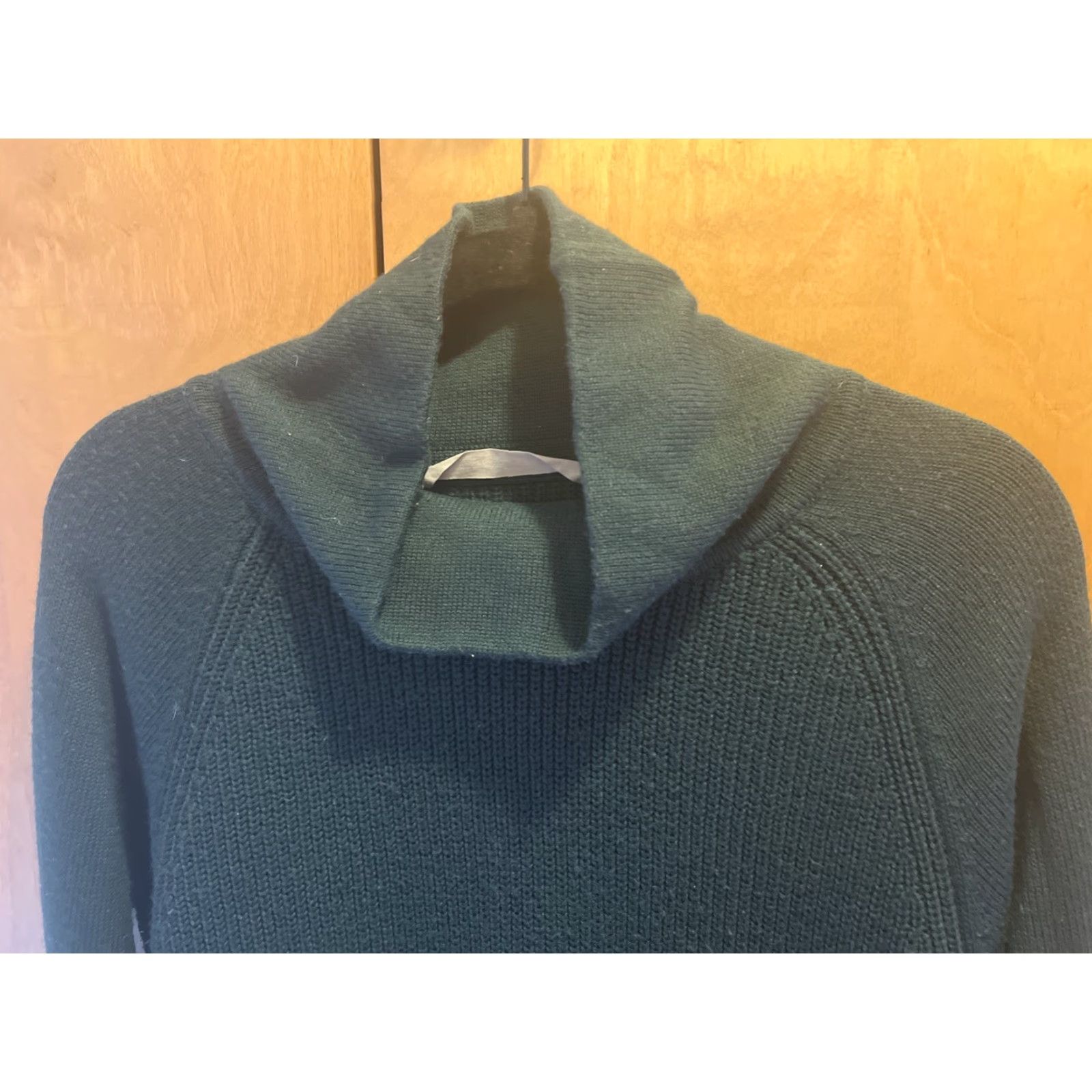 Athleta Athleta Womens Medium Dark Green Merino Wool Mix Cowl Neck Oversized Sweater Size M / US 6-8 / IT 42-44 - 4 Thumbnail
