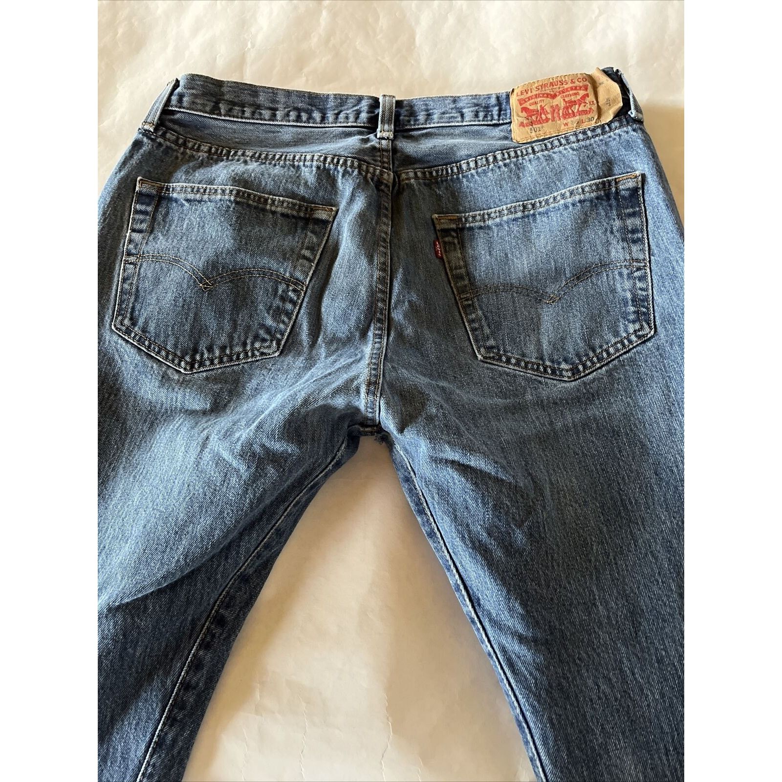 Levi's Levi's 501 XX Men 36x30 Blue Denim Jeans Button Fly Med Wash Size US 36 / EU 52 - 12 Thumbnail