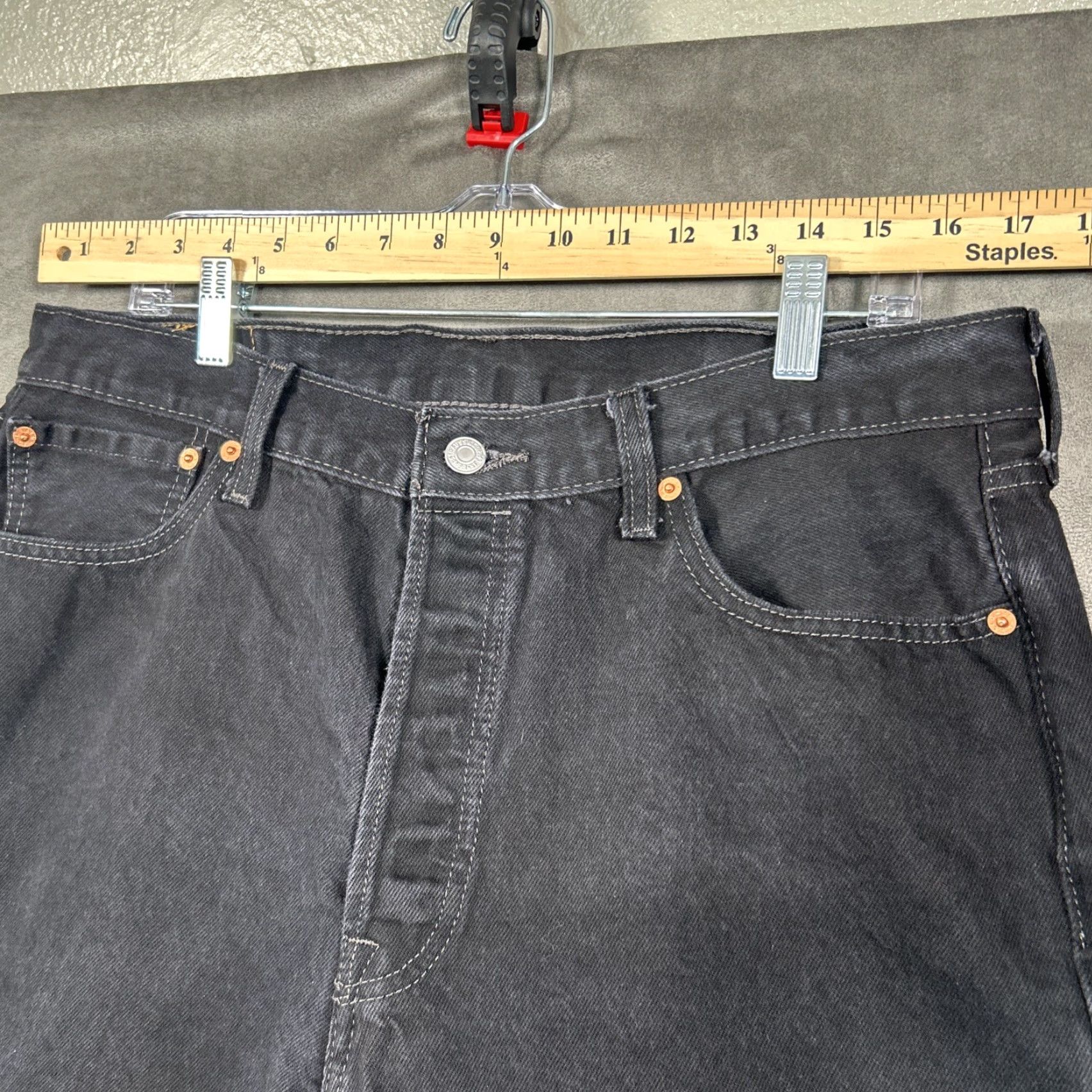 Levi's Levi’s 501 Jeans Mens Regular 34x30 Black Denim Straight Leg Button Fly 5-Pocket USA Vintage No Size US 34 / EU 50 - 3 Thumbnail