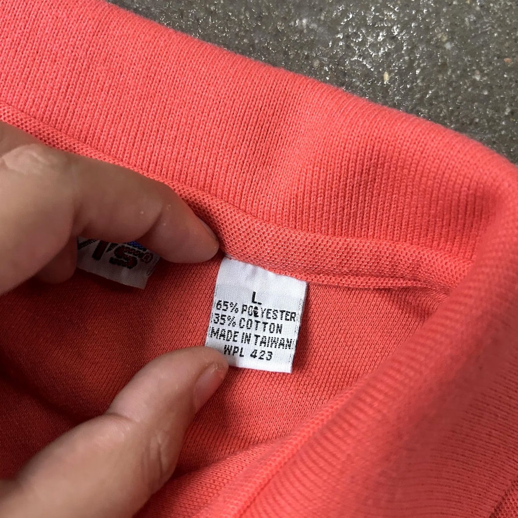 Levi's VINTAGE Levi's Polo Shirt Mens Large Red Pique Knit Short Sleeve Made Taiwan 90s Embroidered Logo Shirt Mens L Red 1990s Size US L / EU 52-54 / 3 - 4 Thumbnail