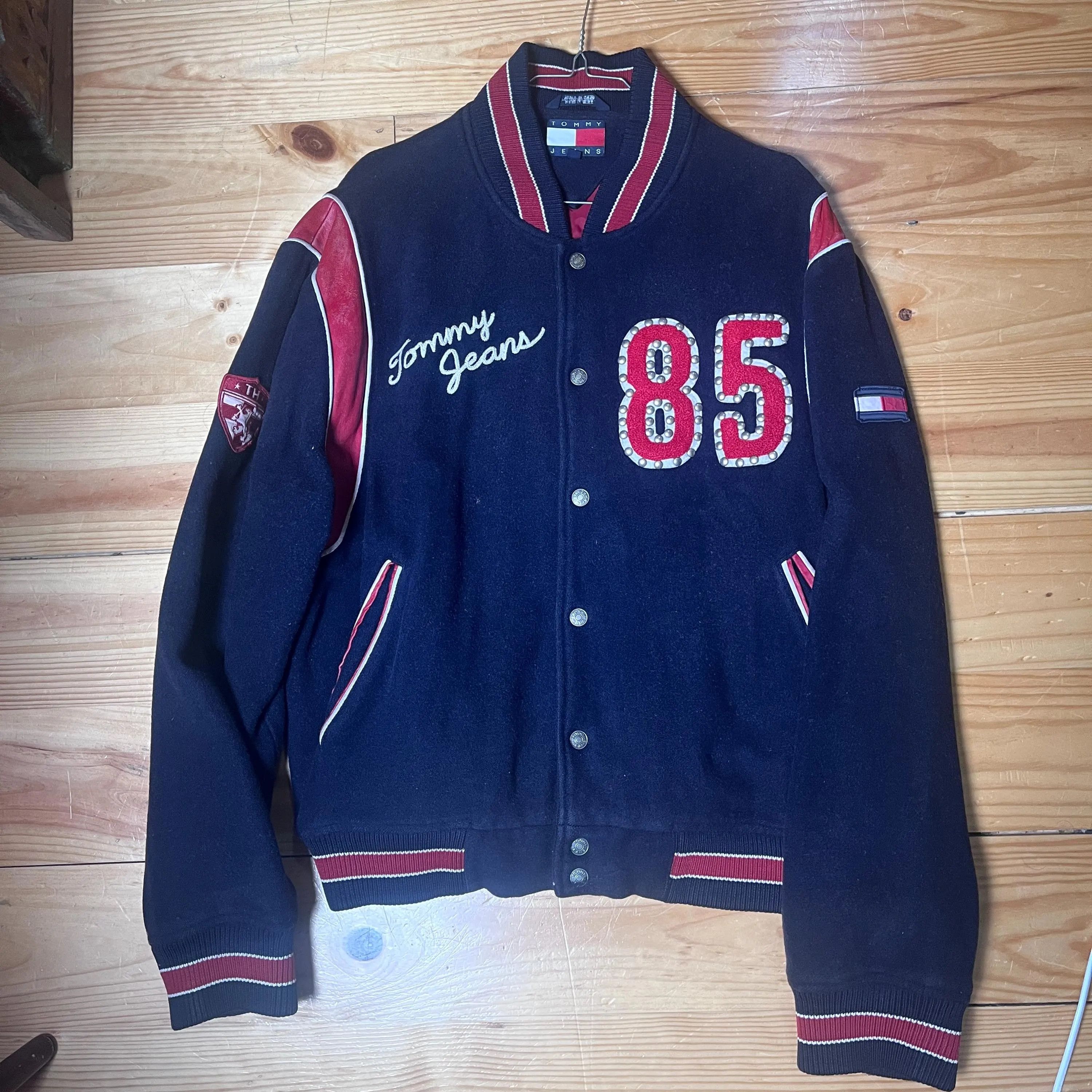Tommy Hilfiger Tommy Jeans Varsity Jacket 85 Patch M Size US M / EU 48-50 / 2 - 2 Thumbnail