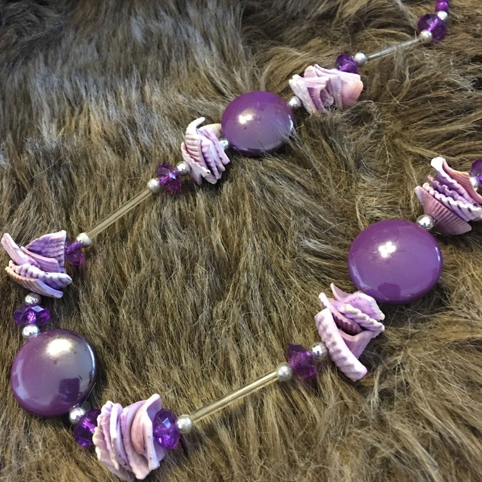 Vintage Vintage painted natural shell and bead necklace Size ONE SIZE - 6 Thumbnail