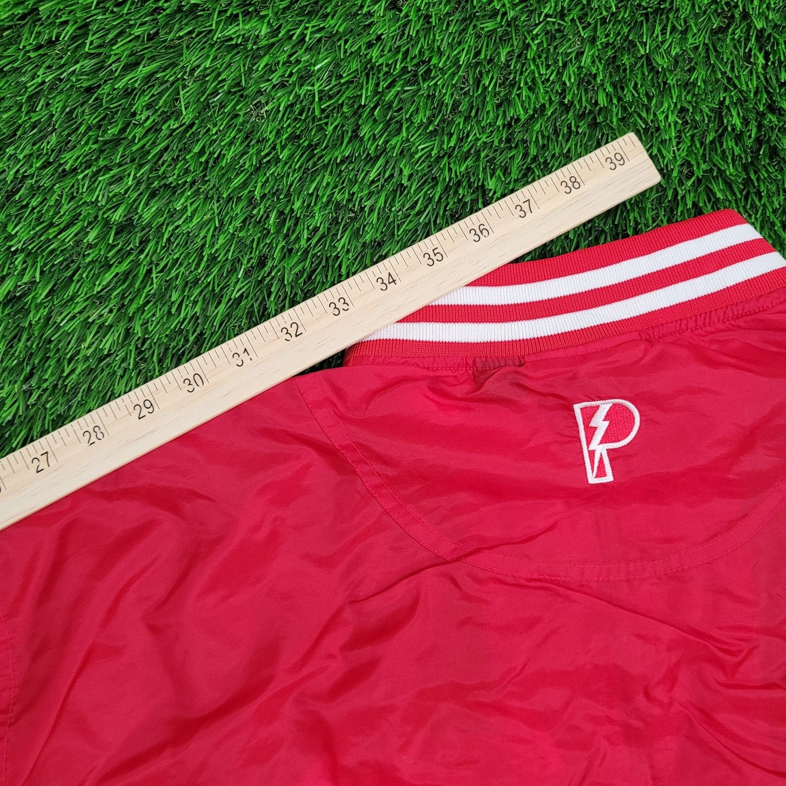 Pro Player Vintage 90s Detroit Red-Wings Jacket Medium 27x27 Baggy Red Size US M / EU 48-50 / 2 - 3 Thumbnail