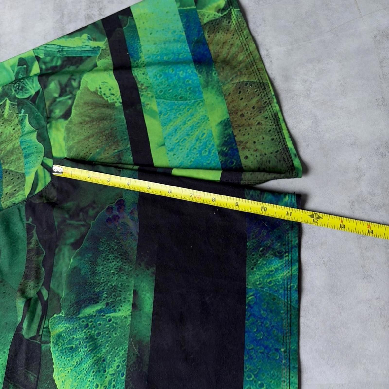 Oakley Y2K Green Oakley Grunge Surf Baggy Board Shorts Size US 31 - 8 Thumbnail
