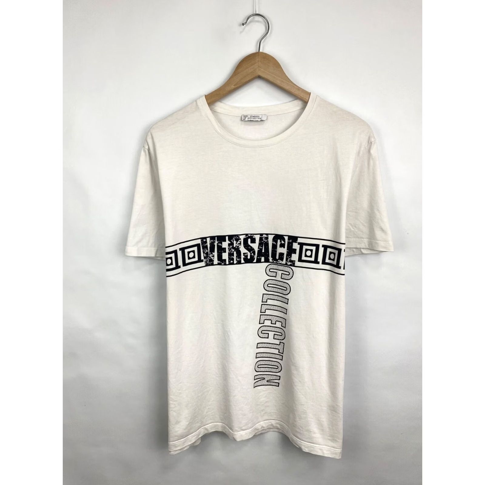 Versace VINTAGE Versace T-Shirt Men XL White Retro Gianni Versace T-Shirt Rare Hype Y2K White XL/XXL Mens Retro 90s Size US XL / EU 56 / 4 - 2 Thumbnail
