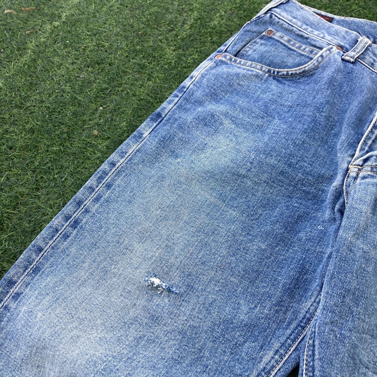 Lee VINTAGE LEE RIDER LEFT HAND DENIM SELVEDGE DISTRESSED JEANS Size US 29 - 8 Thumbnail