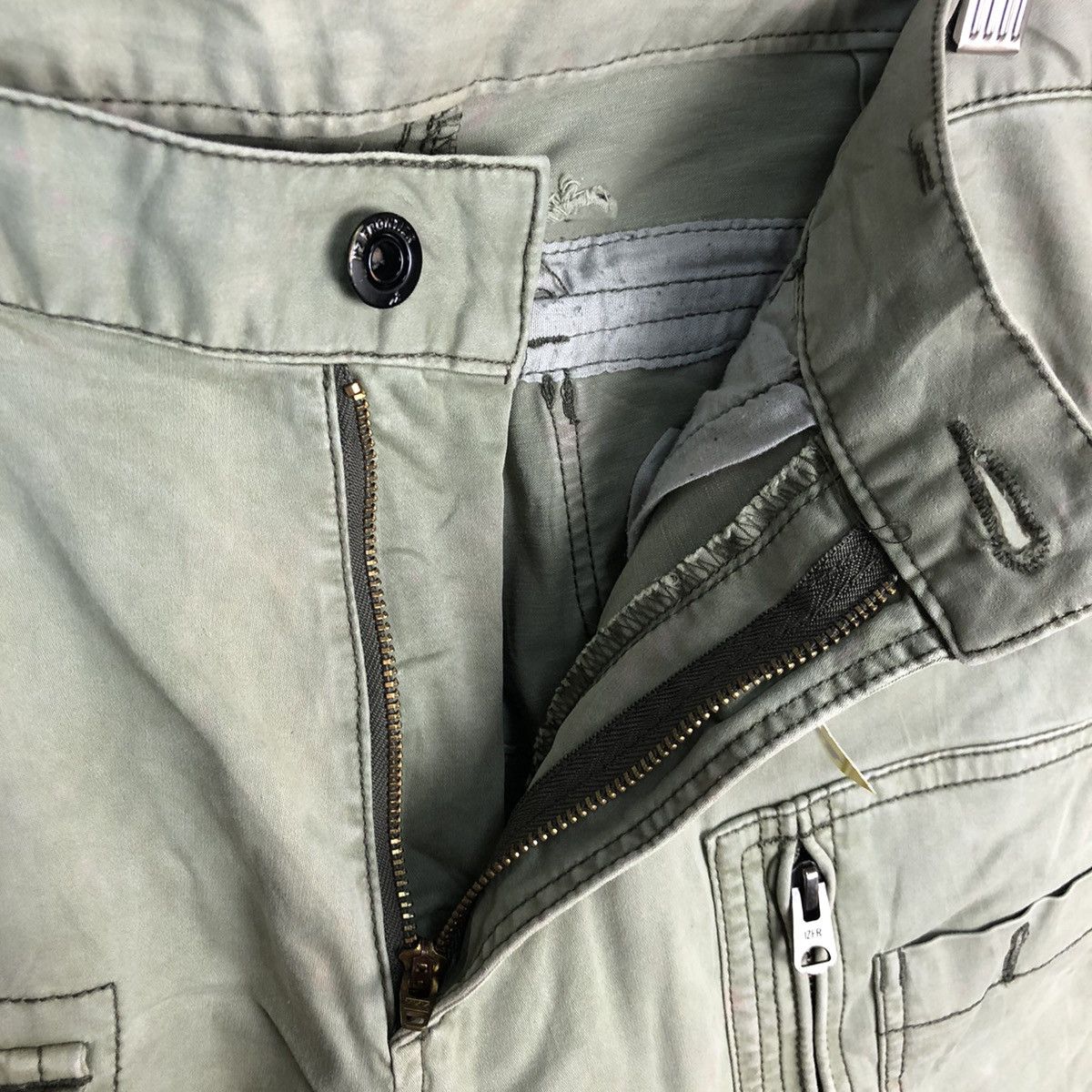 Japanese Brand IZRF Military Green Cargo Multipocket Pants #A1158 Size US 31 - 15 Thumbnail