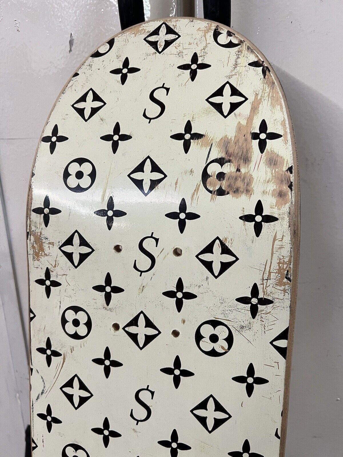 Supreme Pre-Owned 2000 Supreme LV Louis Vuitton Monogram Deck White Size ONE SIZE - 2 Thumbnail