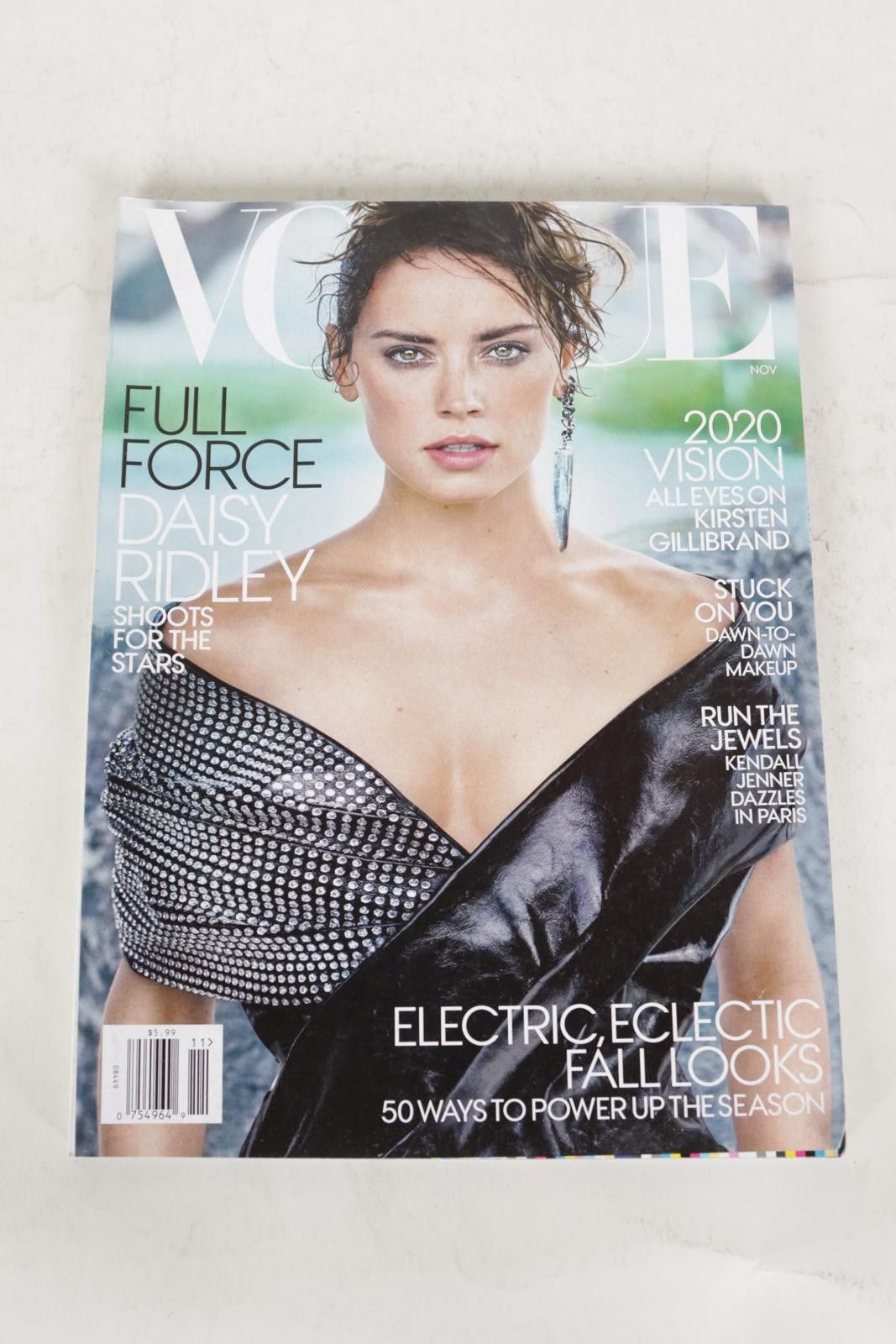 Vogue 2017' Vogue November Daisy Ridley Magazine Size ONE SIZE - 1 Thumbnail
