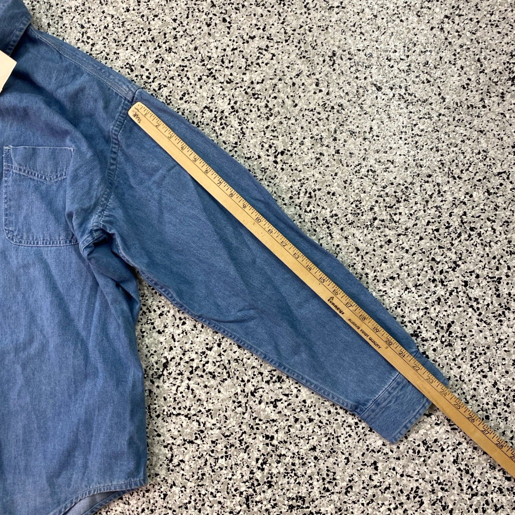 Vintage VINTAGE St Johns Bay Denim Shirt Mens L 90s Western Rockabilly Biker Blue Indigo Workwear New NWT Size US L / EU 52-54 / 3 - 4 Thumbnail