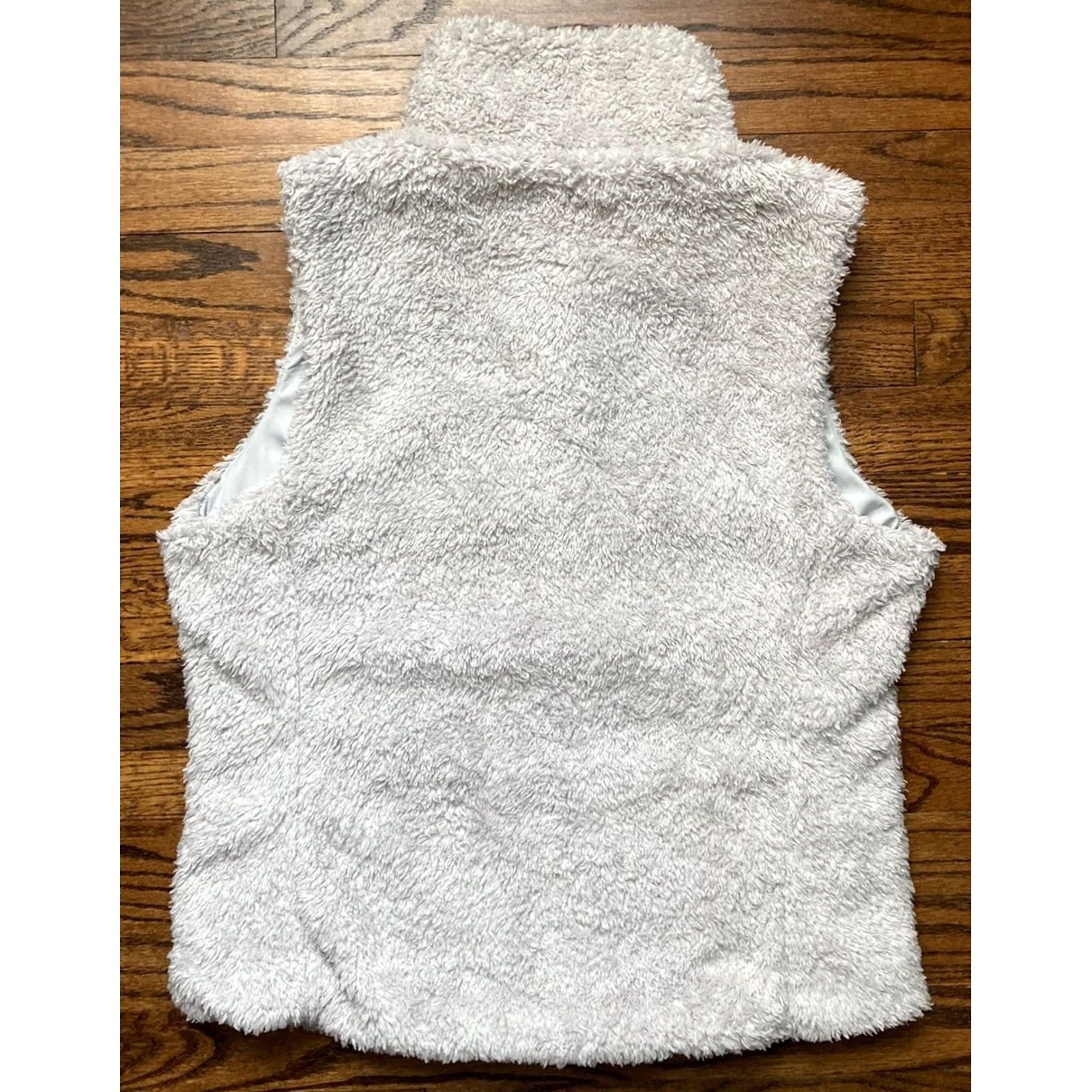 Patagonia Patagonia Vest Women's Los Gatos Full Zip Fleece Gray L Deep Pile Mid-Length Regular Size L Women Size L / US 10 / IT 46 - 7 Thumbnail