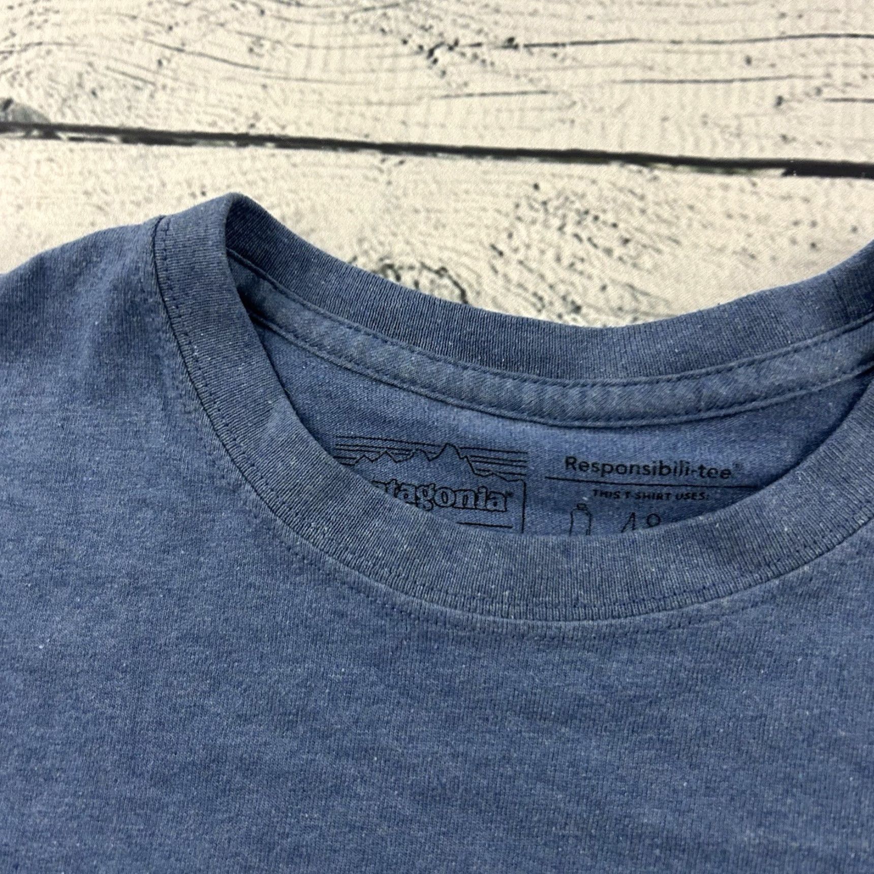 Patagonia Patagonia T-shirt Regular Fit Long Sleeve Men Small Blue Fitz Roy Bison Shirt Mens Blue Patagonia Regular Fit Long Sleeve T-Shirt Fitz Roy Bison Size US S / EU 44-46 / 1 - 3 Thumbnail