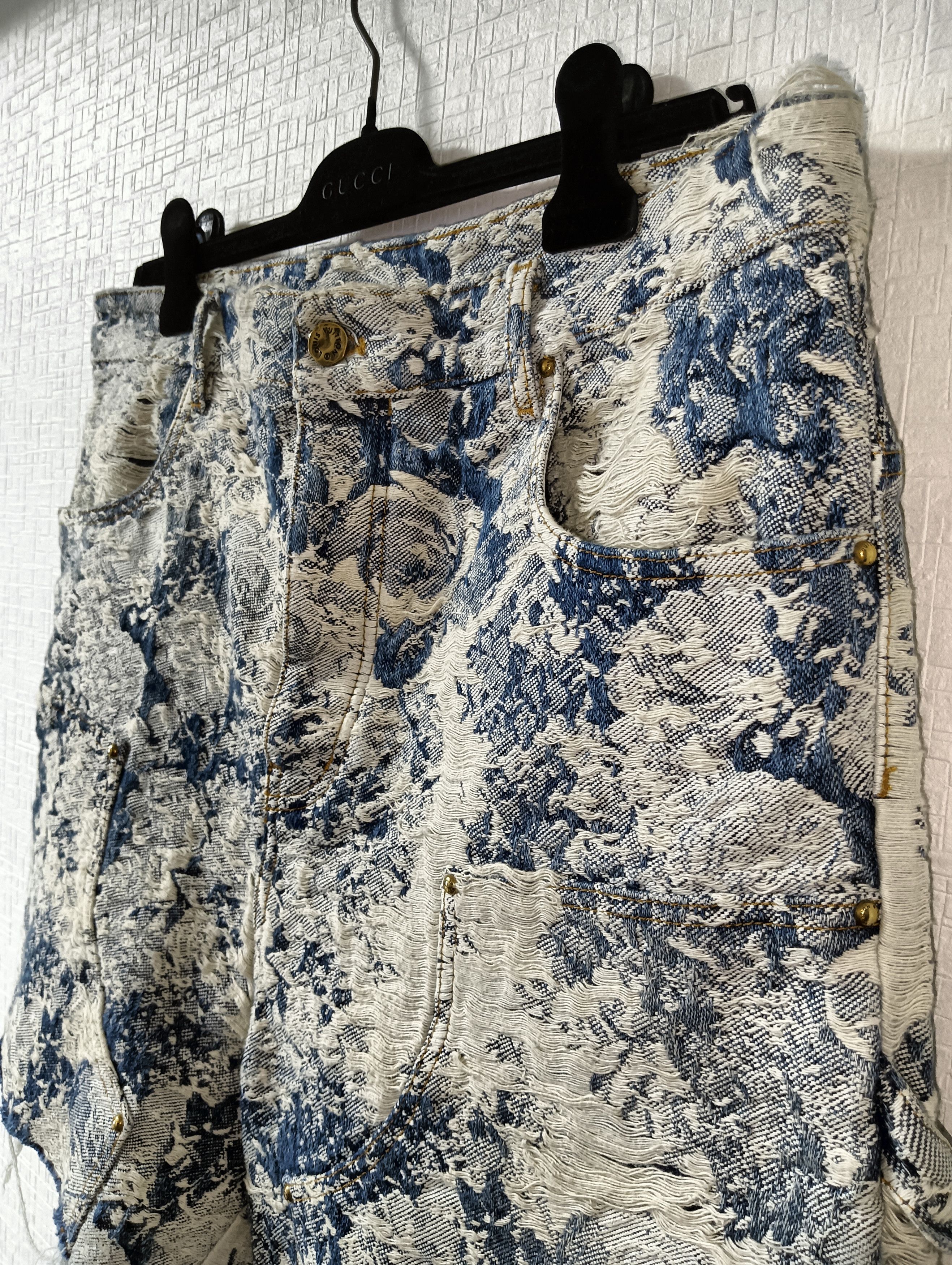 Louis Vuitton Floral Denim Carpenter Shorts Size US 33 - 3 Thumbnail