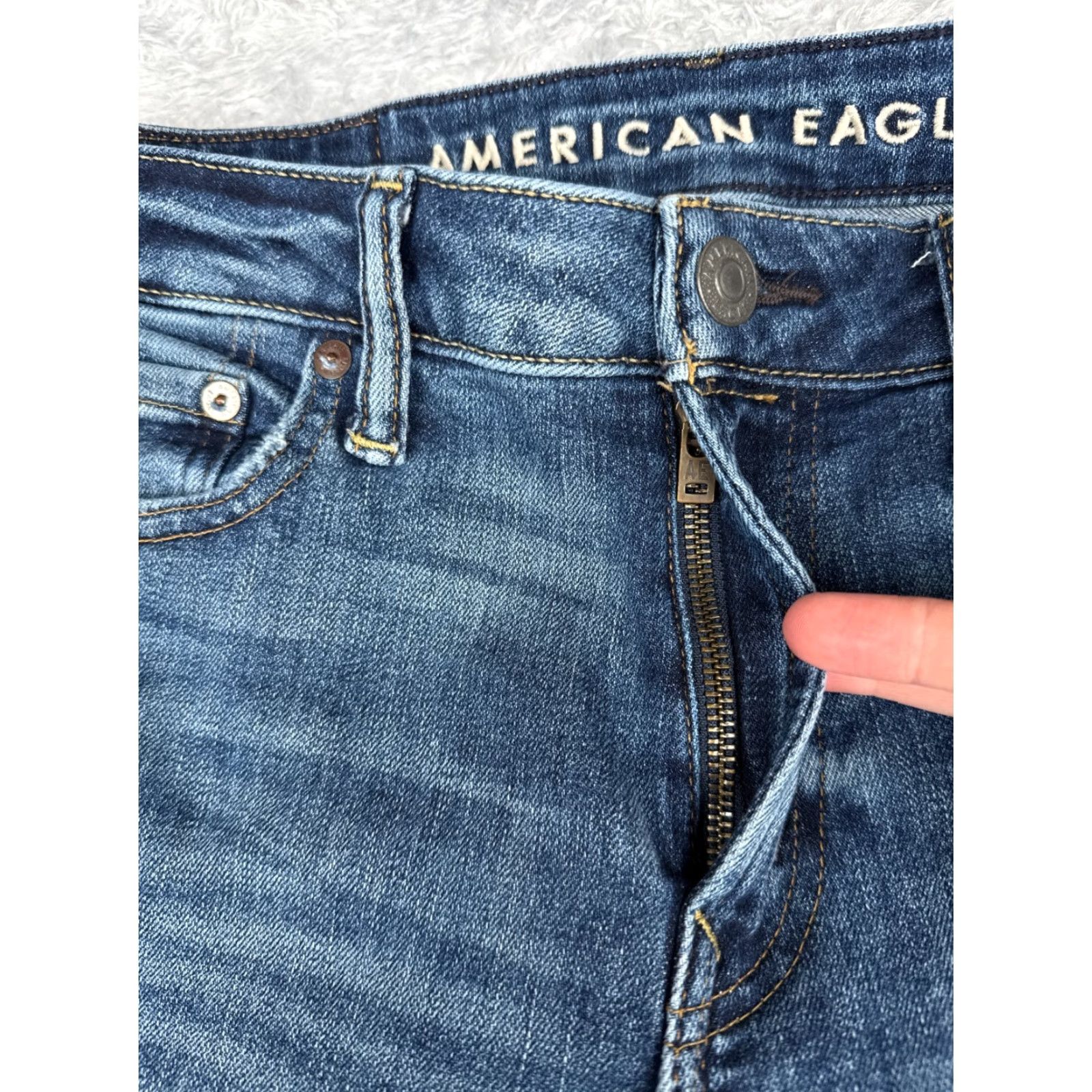 American Eagle Outfitters American Eagle Outfitters Jeans Men Regular 29x30 Blue Denim Straight Cotton Blend Rise Mid 5-Pocket Stretch Vintage No Size US 29 - 5 Thumbnail