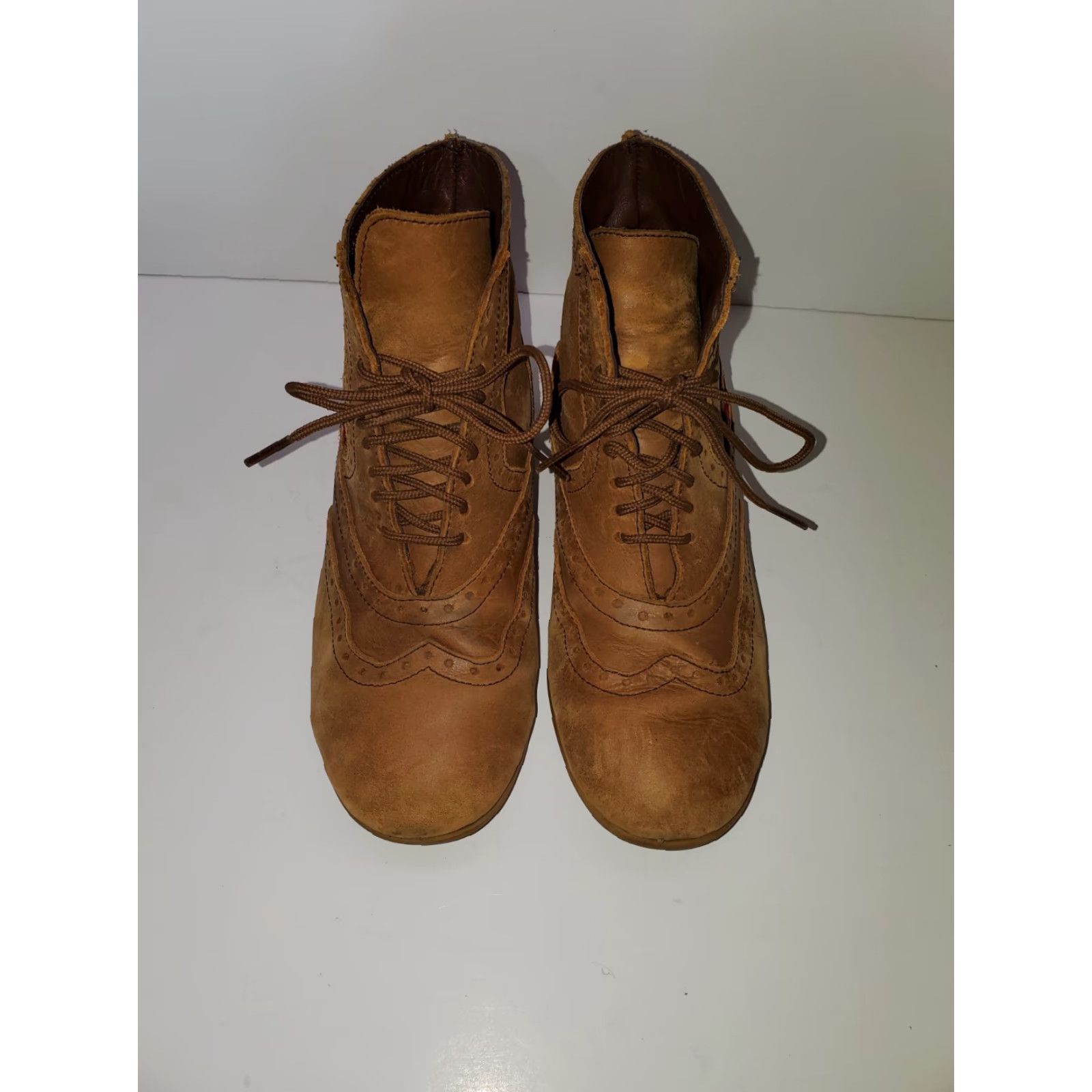 Vintage VINTAGE OLIBERTE Signature Wingtip Wedge Ankle Boots Womens Size 40 Cognac Brown Size US 10 / IT 40 - 5 Thumbnail