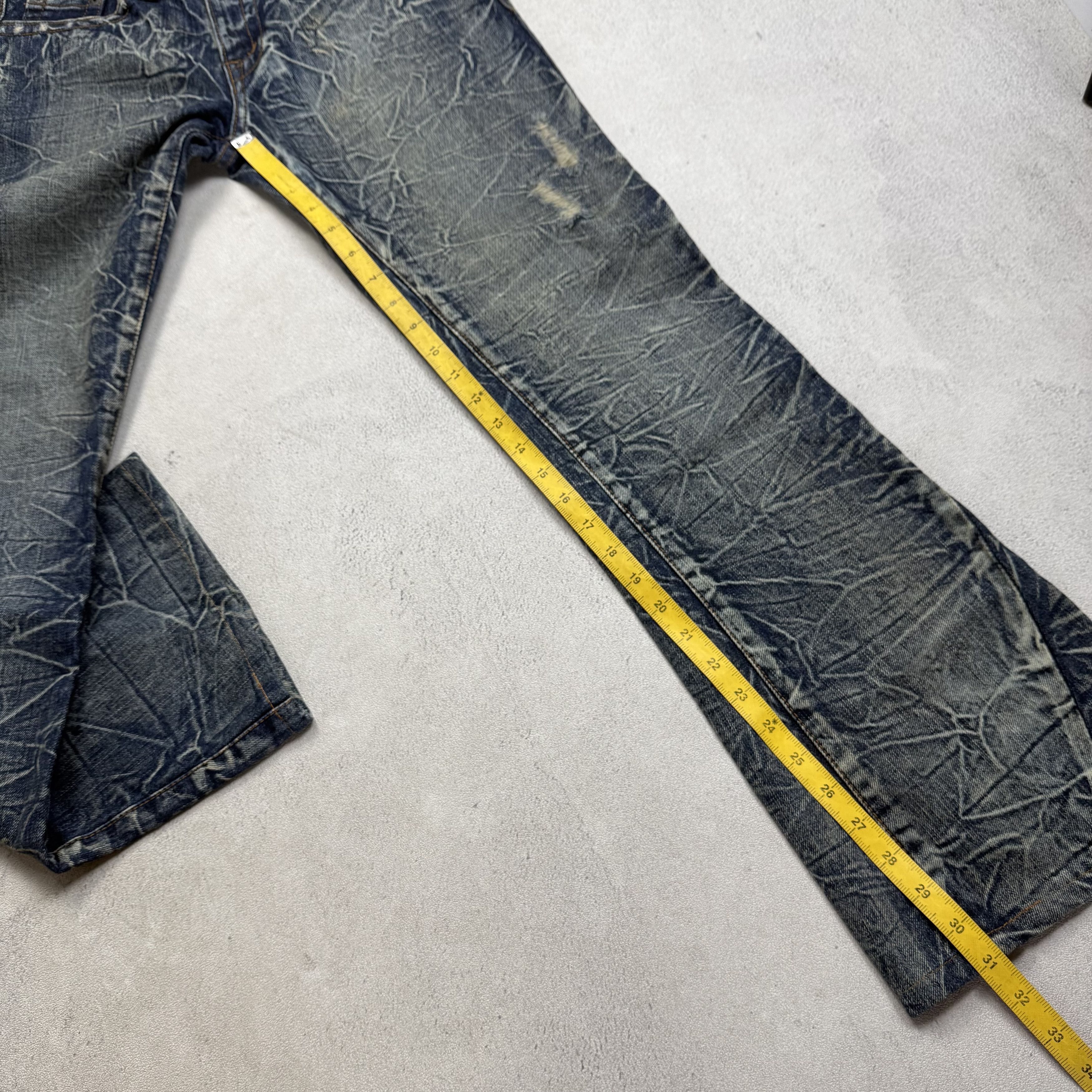 Japanese Brand KUI Distressed Whiskers Flare Jeans Size US 30 / EU 46 - 10 Thumbnail