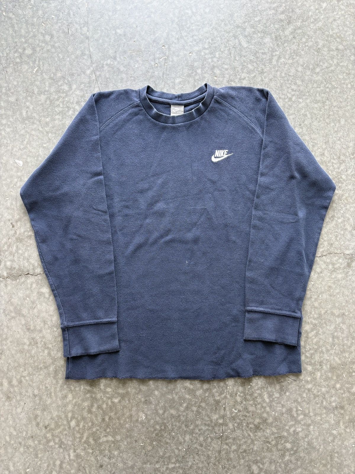 Nike Vintage Y2K Nike Thermal Longsleeve Size US XL / EU 56 / 4 - 1 Thumbnail