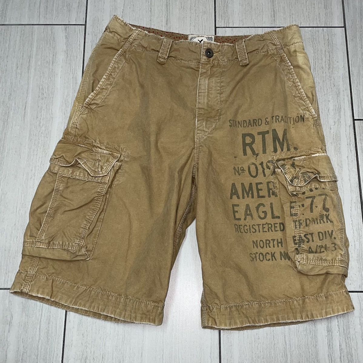 American Eagle Outfitters American Eagle Baggy Shorts Size US 34 / EU 50 - 1 Thumbnail