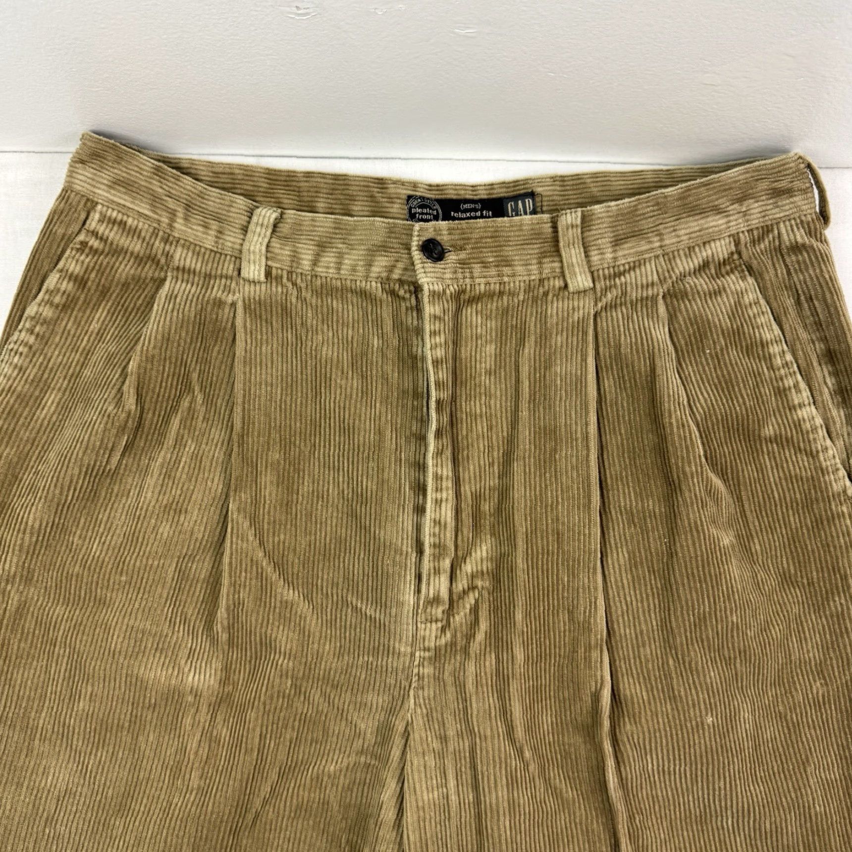 Gap VINTAGE Gap Corduroy Pants Adult 36x34 Khaki Relaxed Pleated 90s Y2K Shirt? Size US 36 / EU 52 - 2 Thumbnail