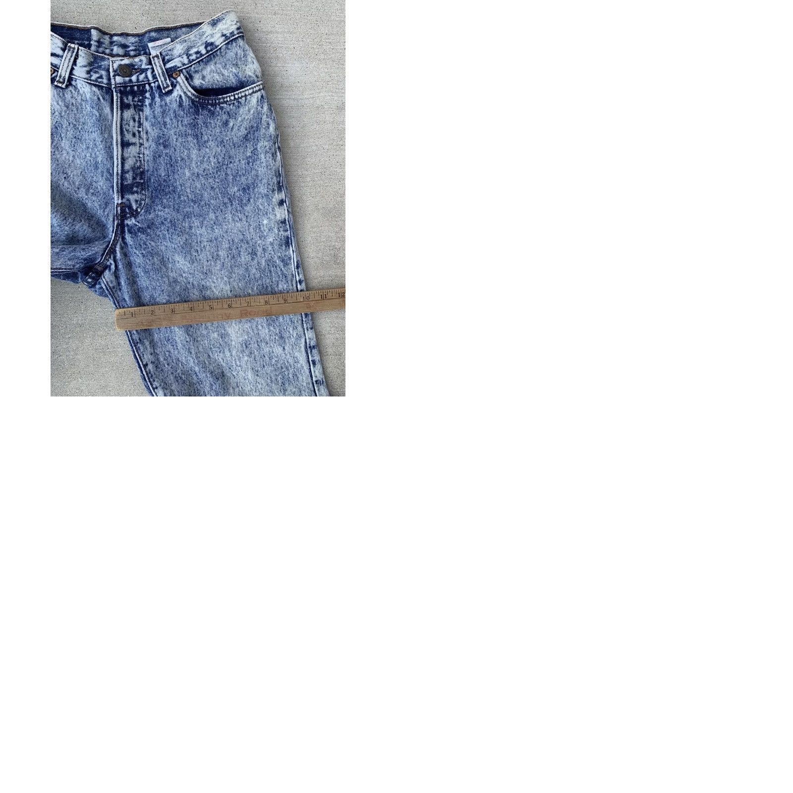 Levi's VINTAGE Levi's 501 Jeans Denim 80s 90s High Waist Tapered Leg Womens Juniors 28in Inseam 31.5in Blue Cotton Button Fly Size 32" / US 10 / IT 46 - 12 Thumbnail