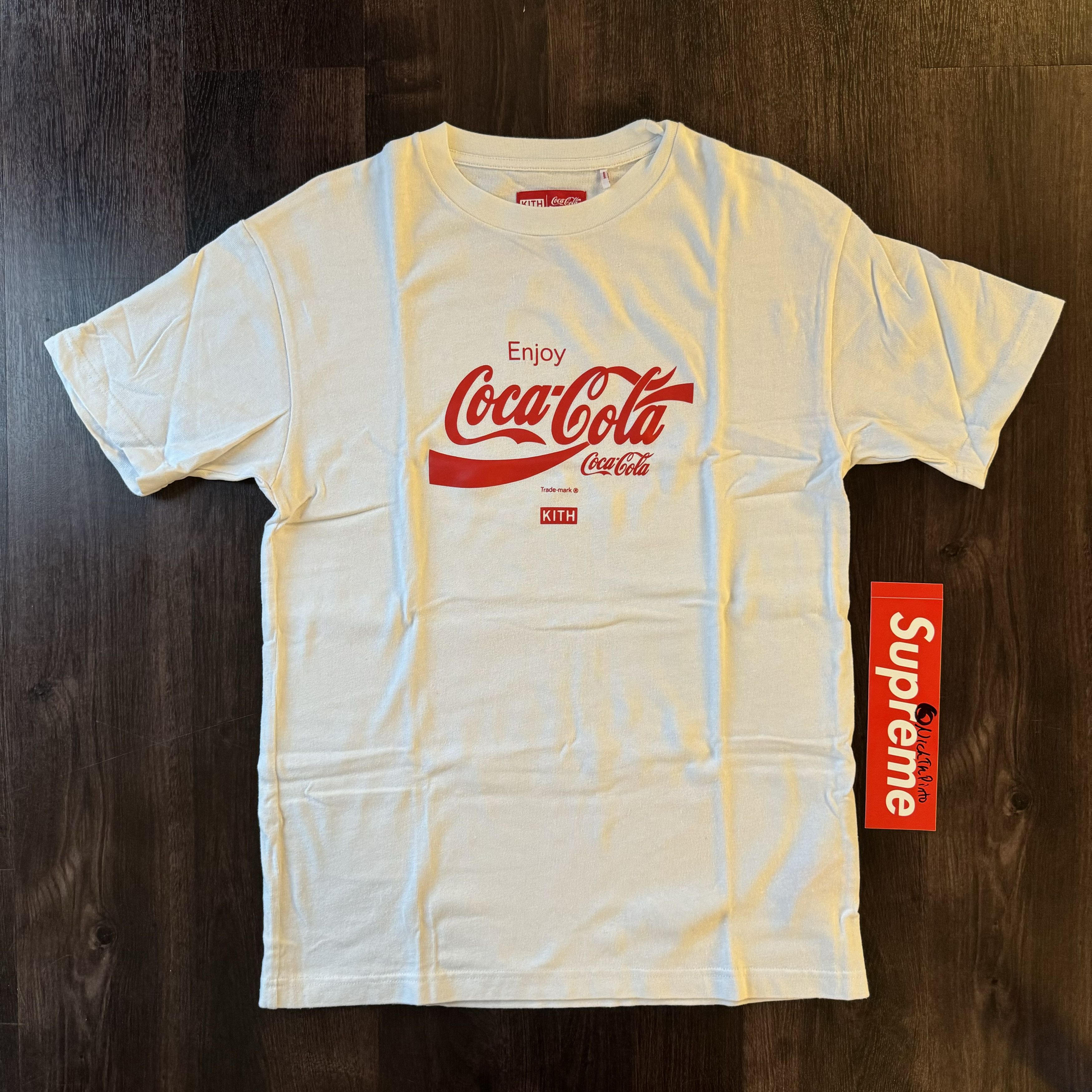 Coca Cola × Kith Script Logo - Country Tee - USA Size US S / EU 44-46 / 1 - 1 Thumbnail