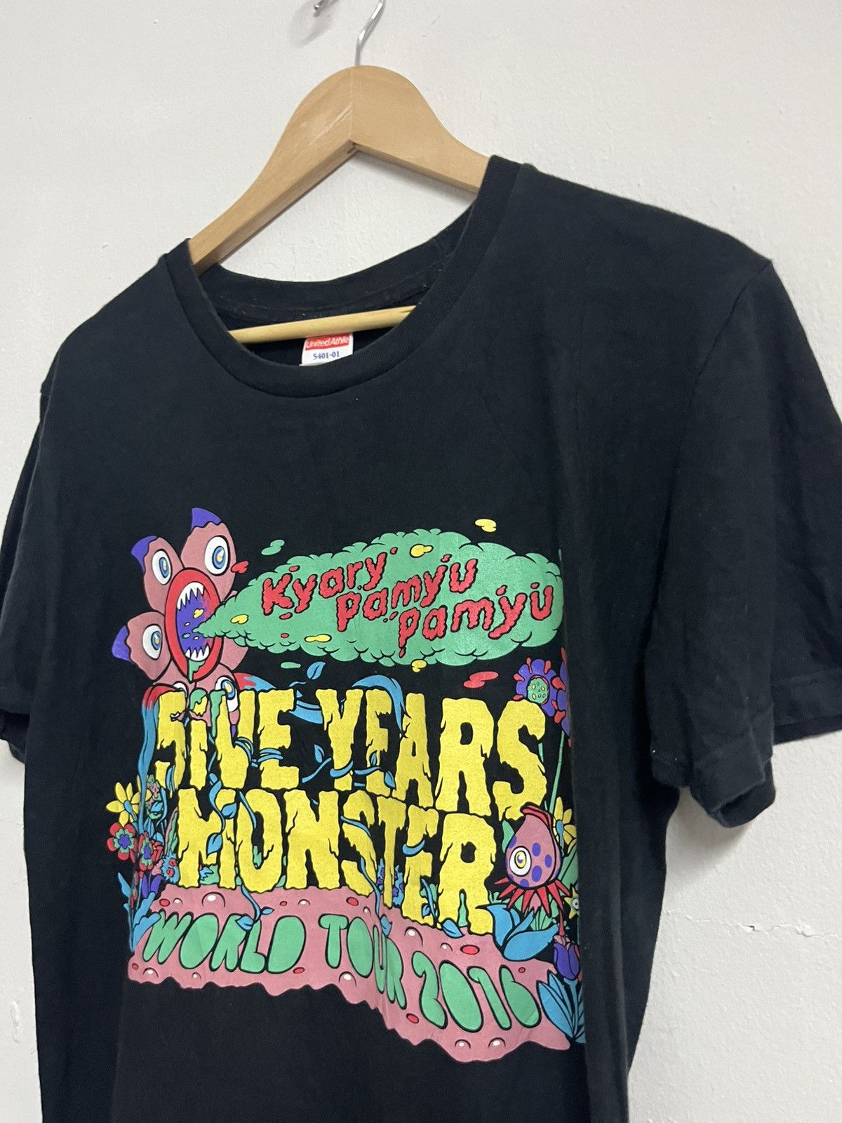 20471120 💥Offer Me💥Kyary Pamyu Pamyu Five Years Monster Tour Size US M / EU 48-50 / 2 - 3 Thumbnail