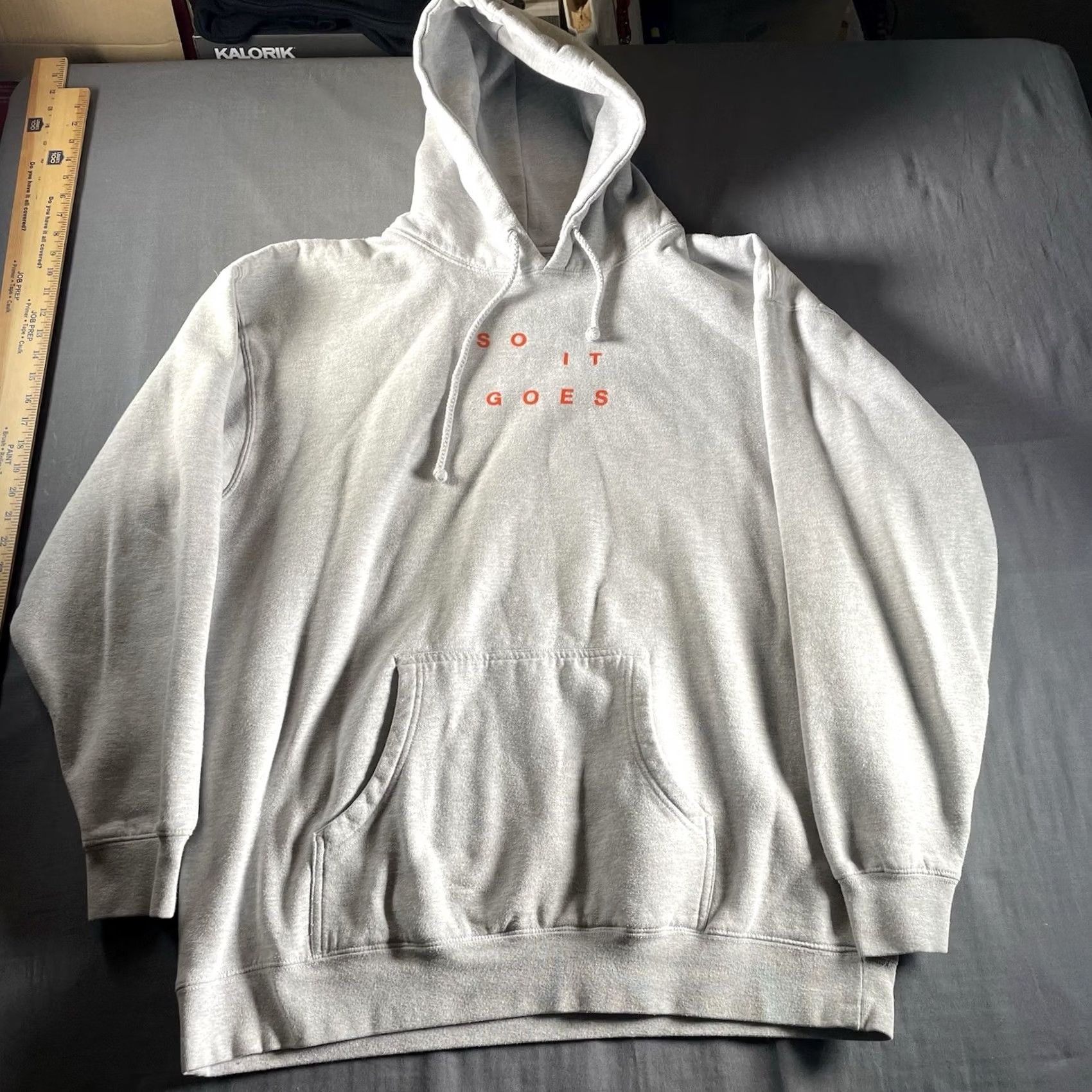 Vintage VINTAGE Mac Miller Hoodie Mens 2XL Official So It Goes Swimming Pullover Gray Hip Hop Graphic Print Hooded Shirt Mens Size US XXL / EU 58 / 5 - 4 Thumbnail