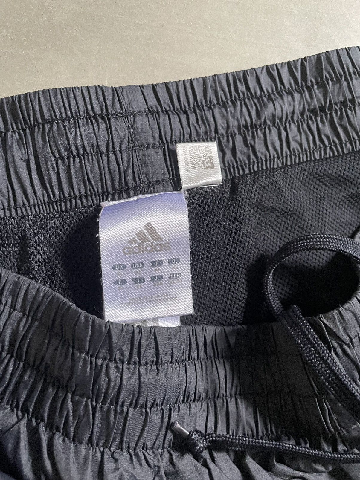 Adidas Vintage adidas track pants Size US 34 / EU 50 - 3 Thumbnail