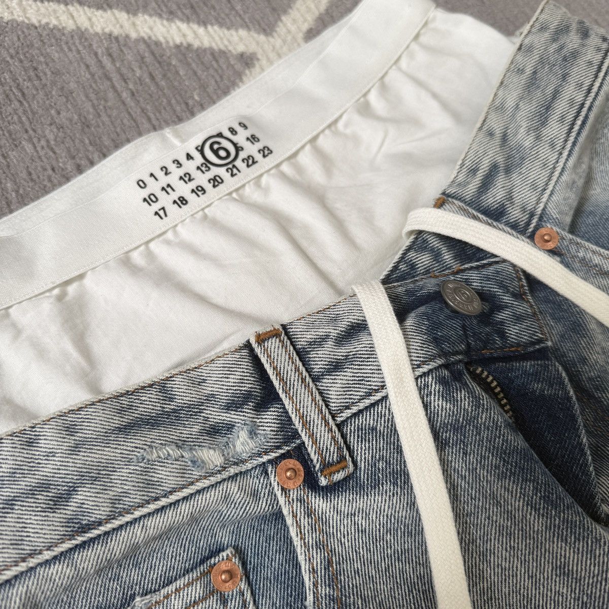 MM6 MM6 baggy boxer jeans Size US 27 - 2 Thumbnail