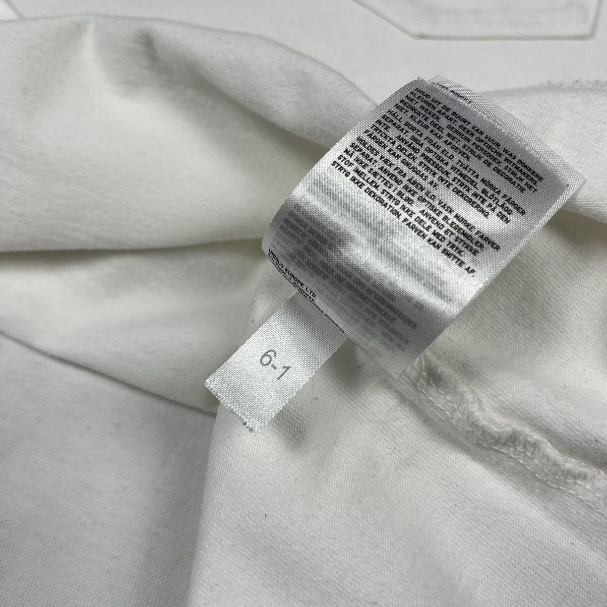 Kaws × Uniqlo Kaws x Uniqlo Sesame Street big logo y2k pocket tee Size US XS / EU 42 / 0 - 8 Thumbnail