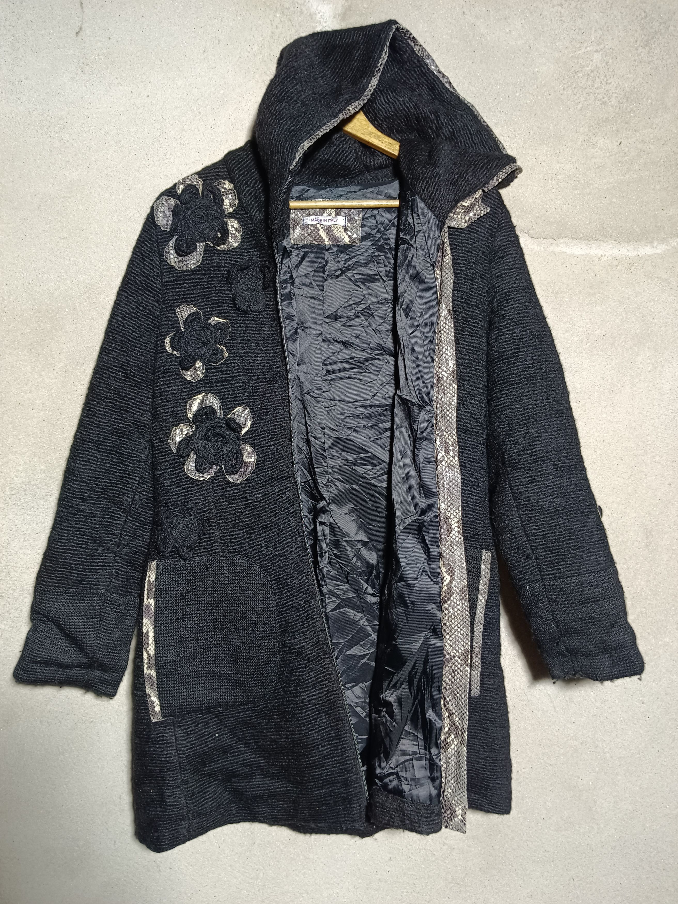 Vintage Zoe Long Jacket Coat Snakes Flowers Size US M / EU 48-50 / 2 - 8 Thumbnail