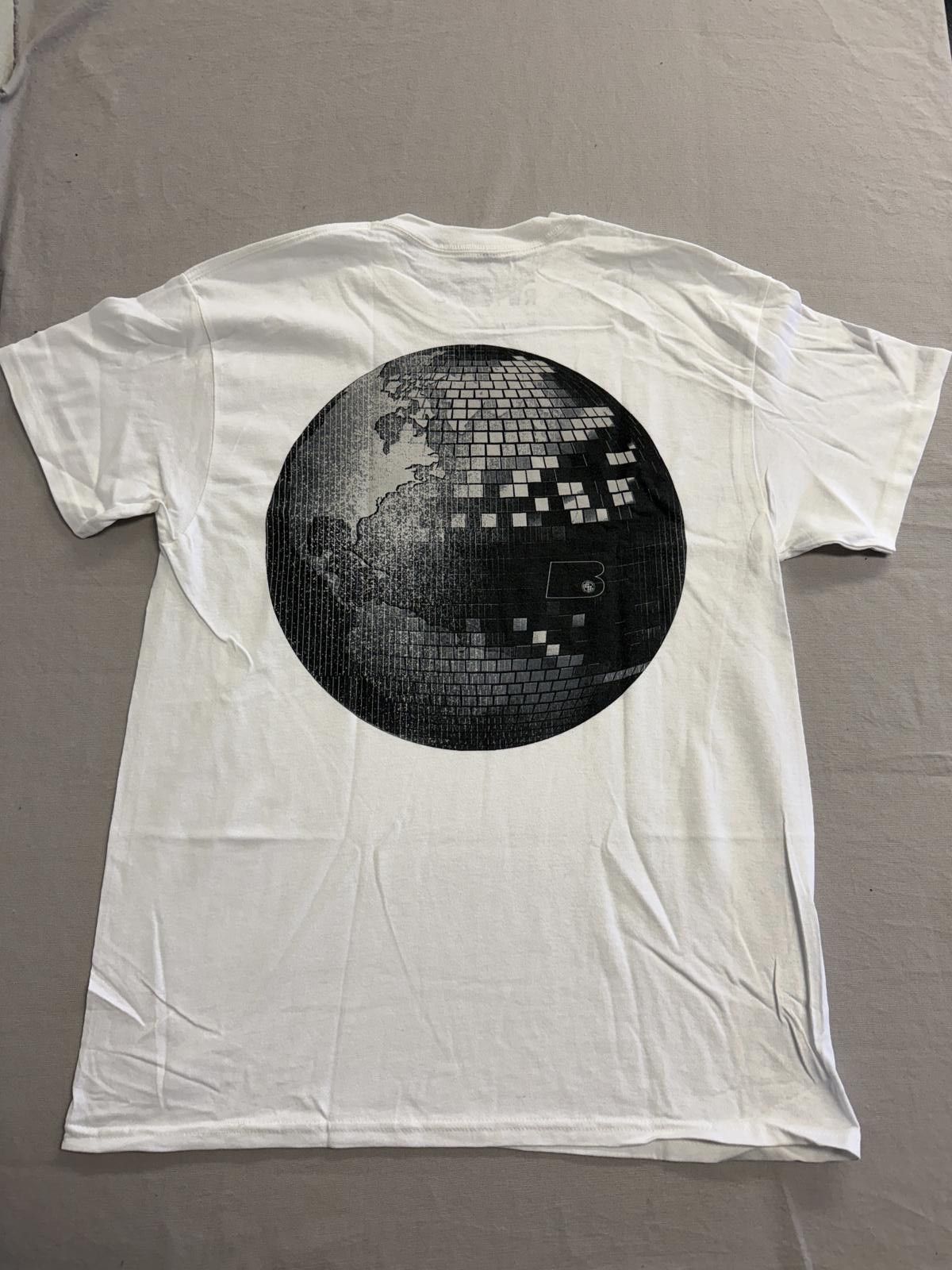 Other Beyonce Cyborg Tee - Album Renaissance World Tour 2023 L Size US L / EU 52-54 / 3 - 3 Thumbnail