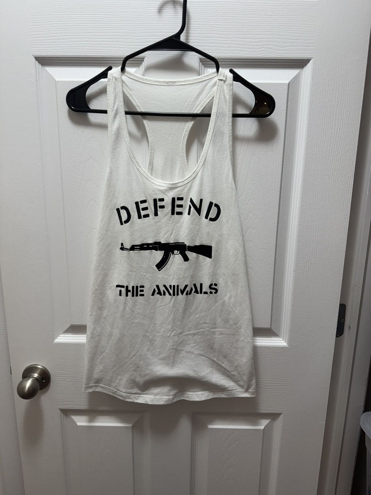 Vintage Vintage Gun AK47 Defend the Animals PETA Tank Top White Size US L / EU 52-54 / 3 - 1 Thumbnail